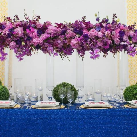 royal_sequin_tablelcoth_1.jpg