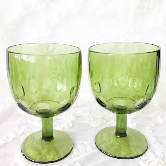 Do you love colored glass goblets? We got 4of these green glass goblets beauties for sale!!! DM to buy $44.95 plus shipping... (first come first served 💚)