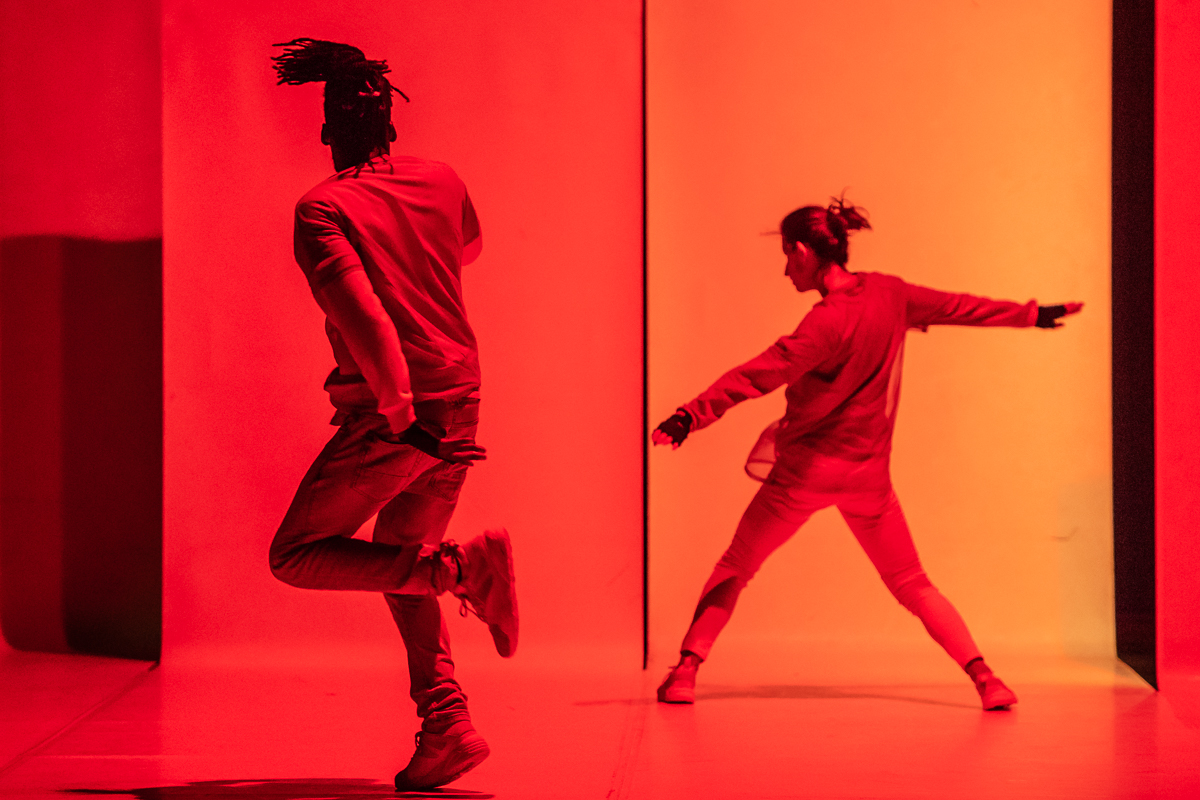 stephen-wright-photography-stage-breakin-convention-4.jpg