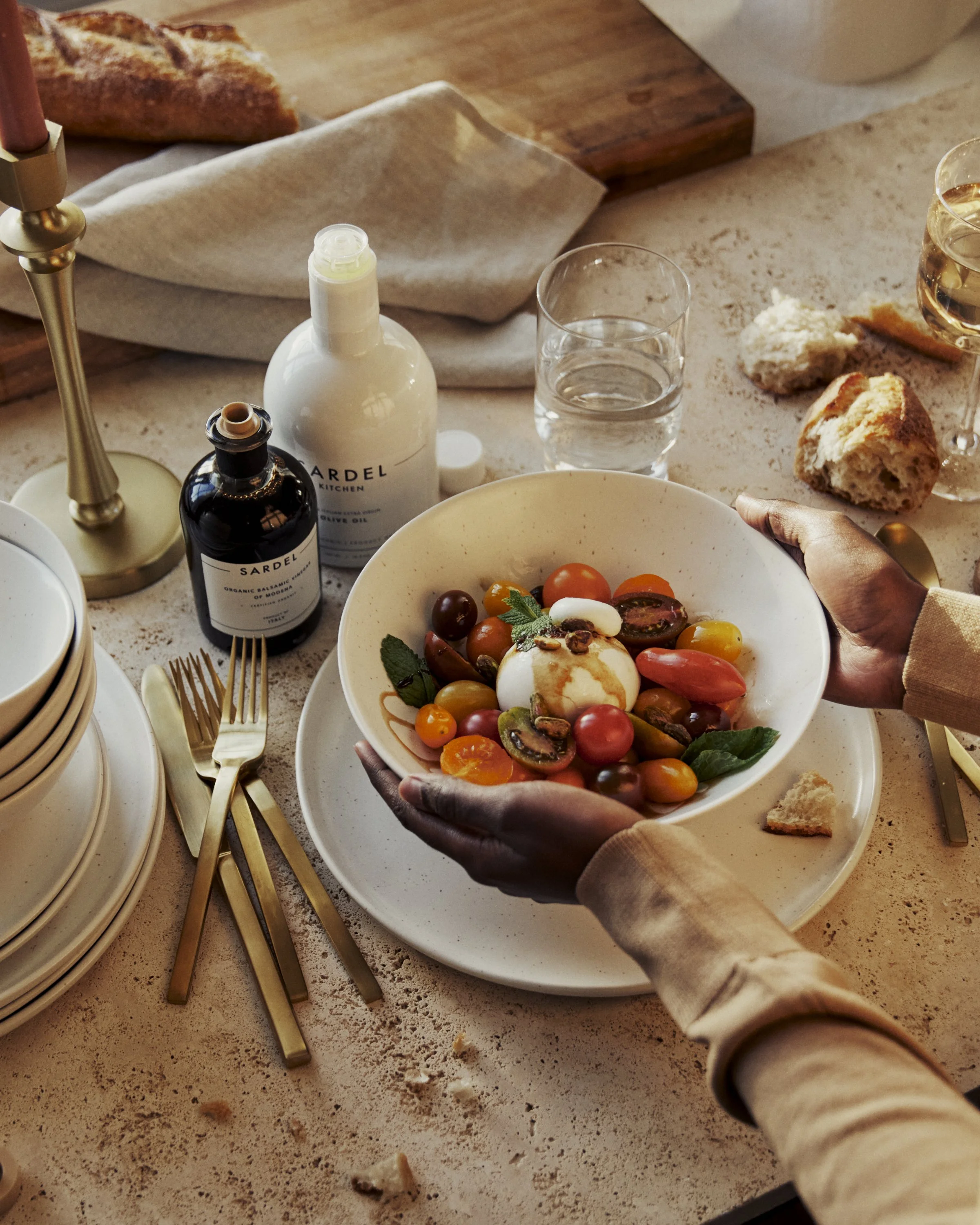 FY23_WIN_CAMPAIGN_2023_SETTING_THE_TABLE_5312_V2.jpg