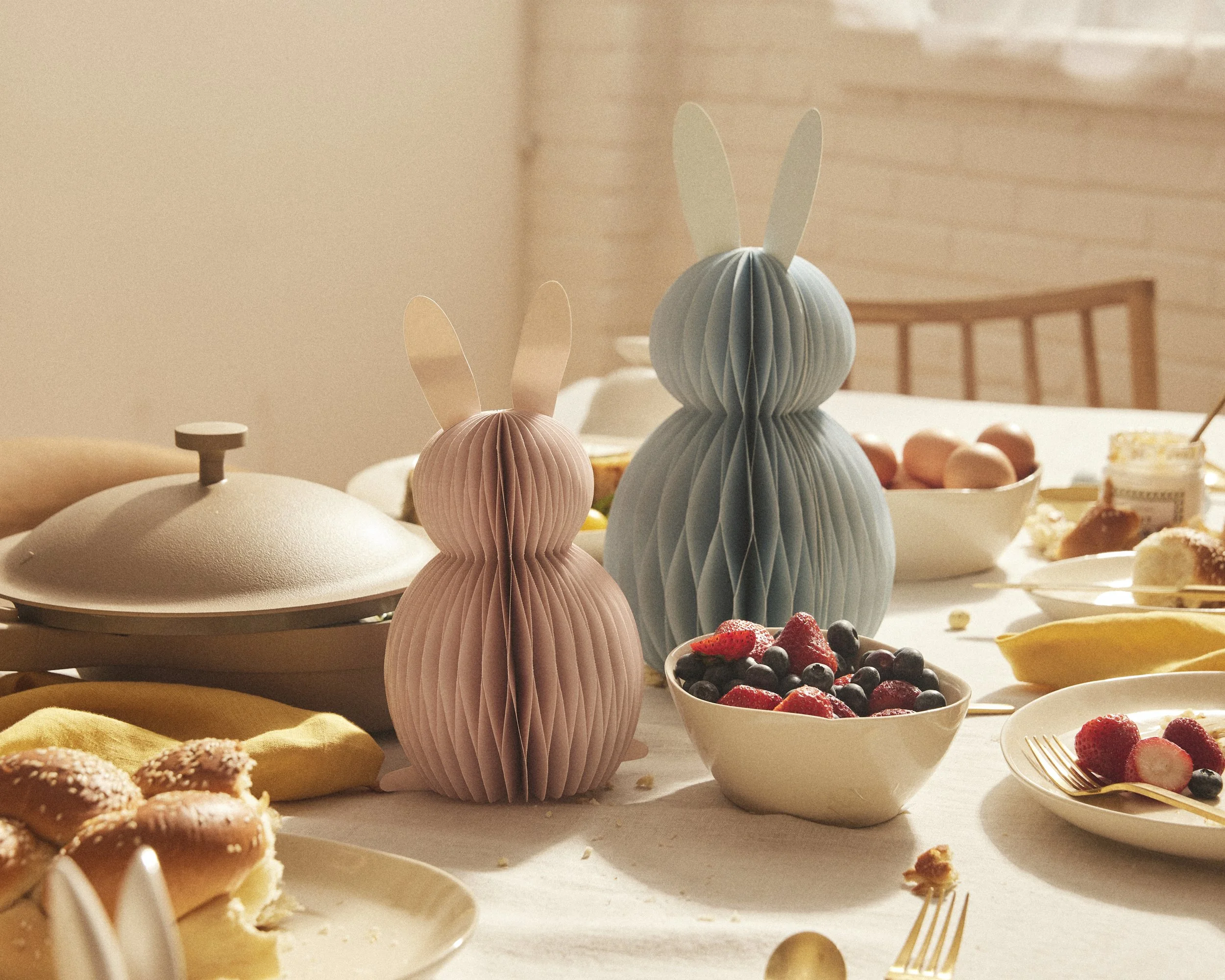 FY23_WIN_CAMPAIGN_2023_EASTER_PAPER_BUNNIES_2892.jpg