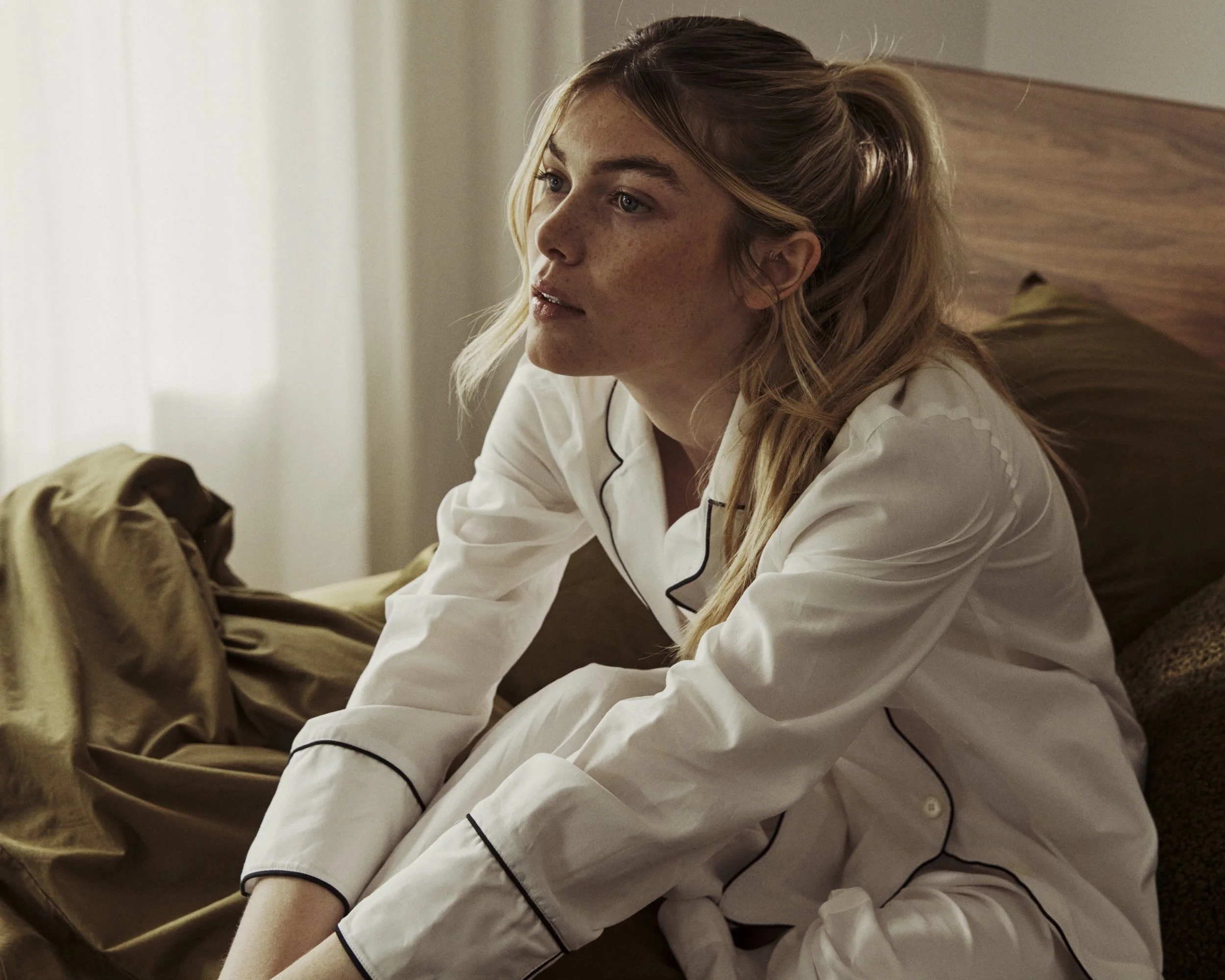 FY23_FA_OUI_2022_EDITORIAL_WILD_OLIVE_1132.jpg