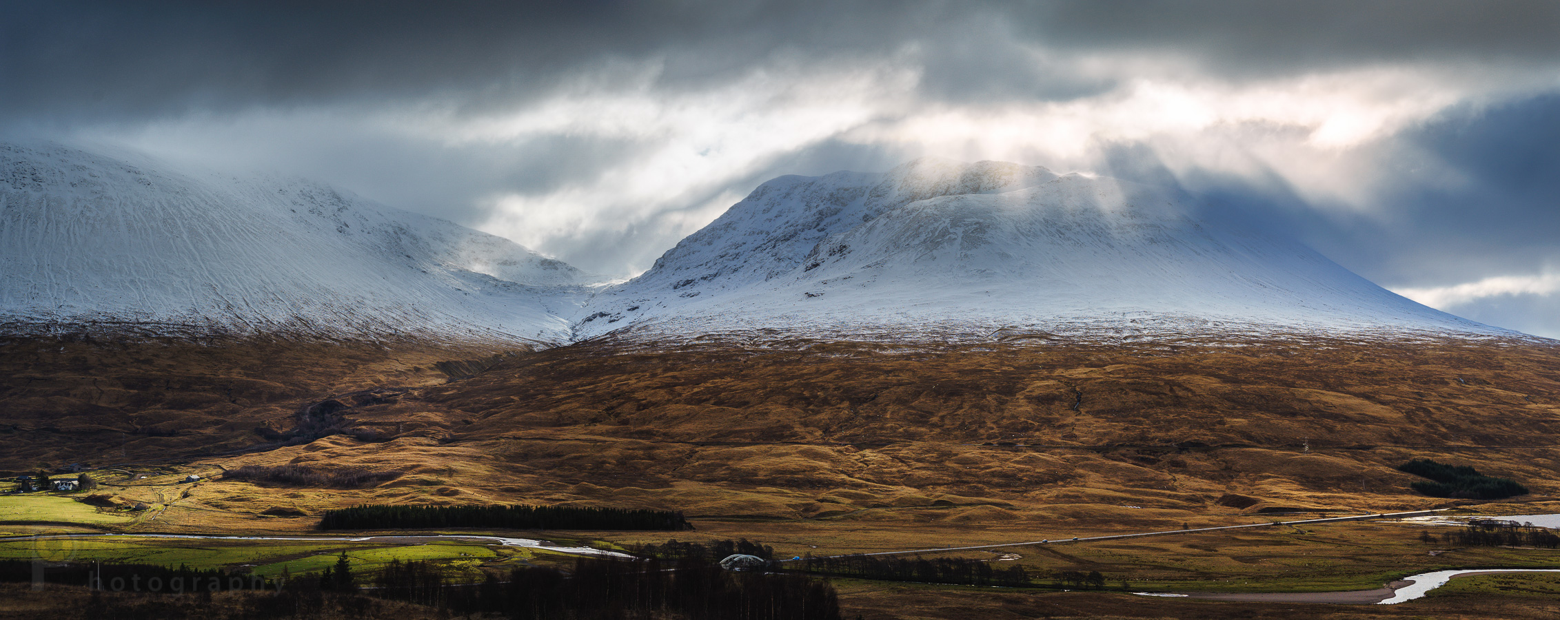 Click to view large. Sony A7ii + Loxia 50mm. Handheld thanks to the image stabilisation.