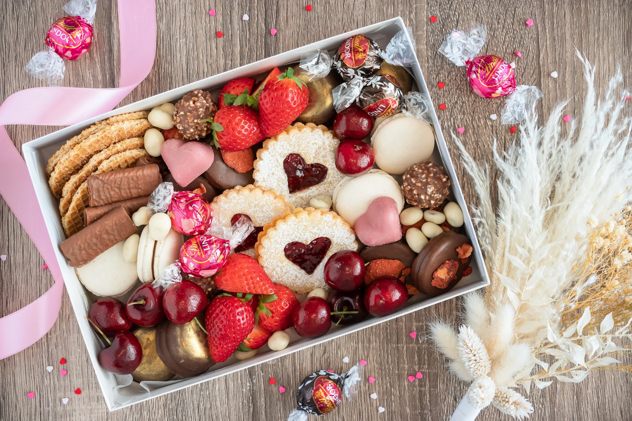 Sweet Valentine Box / PASTEL AND POSH