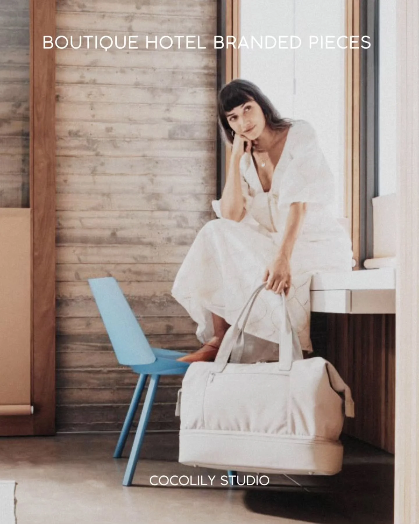 Boutique hotels often use branded pieces across three moments:⁠

arrival (welcome details),⁠
in-room (guest information and small items),⁠
departure (takeaway or farewell gift).⁠
⁠
These moments frame the stay.⁠
⁠
Developed by COCOLILY Studio.⁠
⁠
⁠
⁠