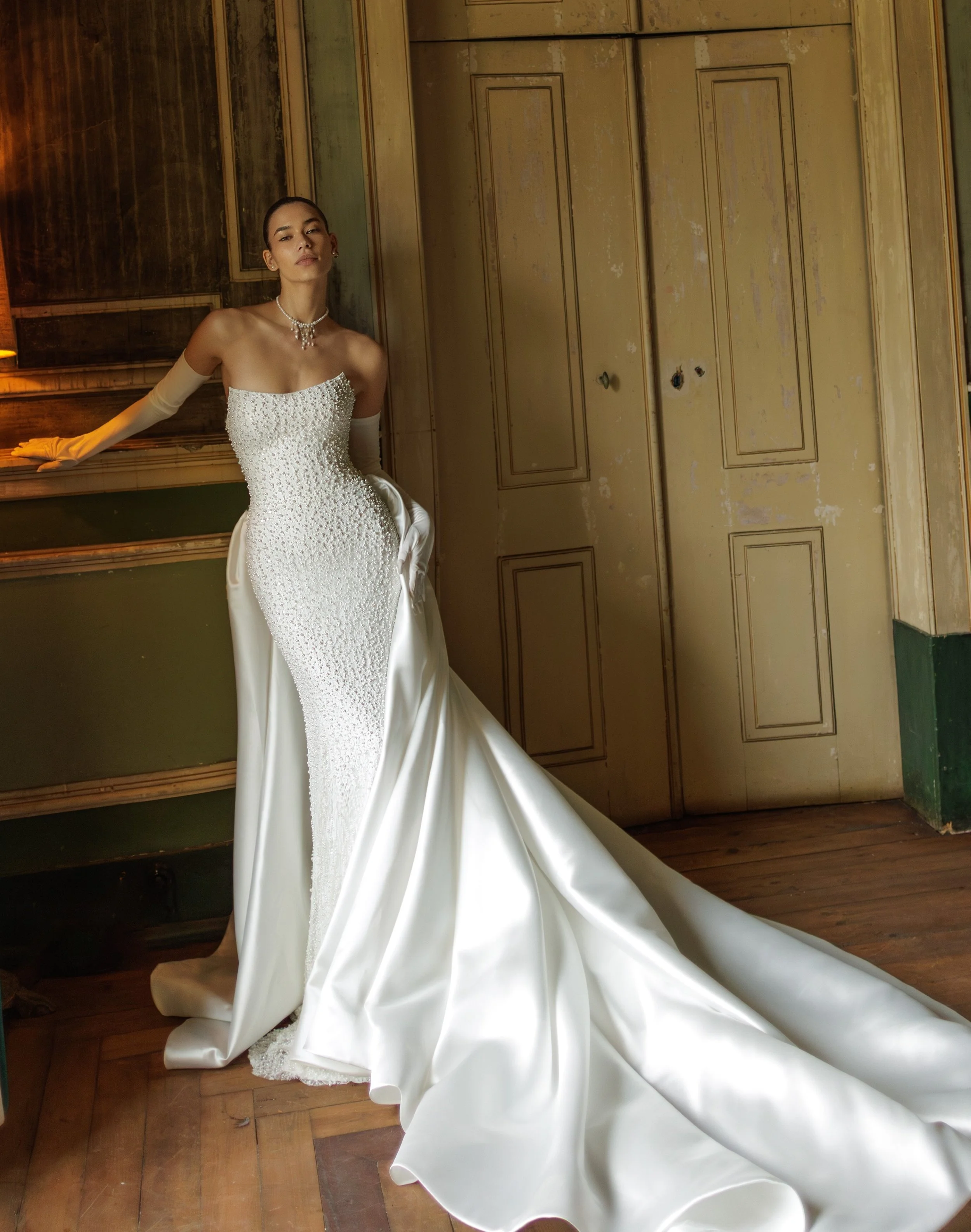 Artemis + Overskirt