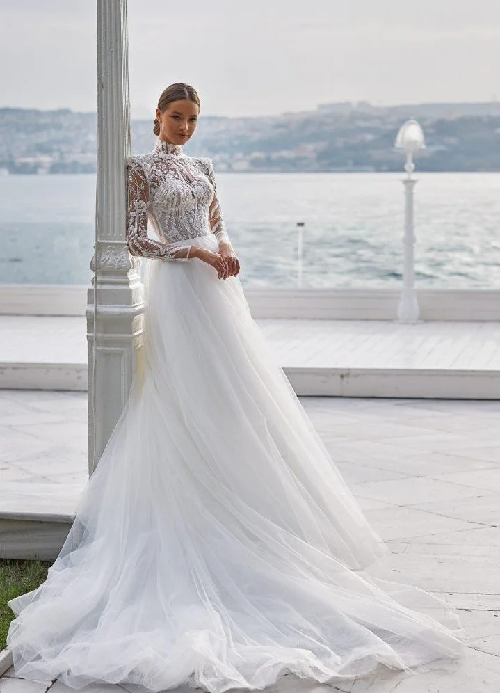 Carmen (ballgown)