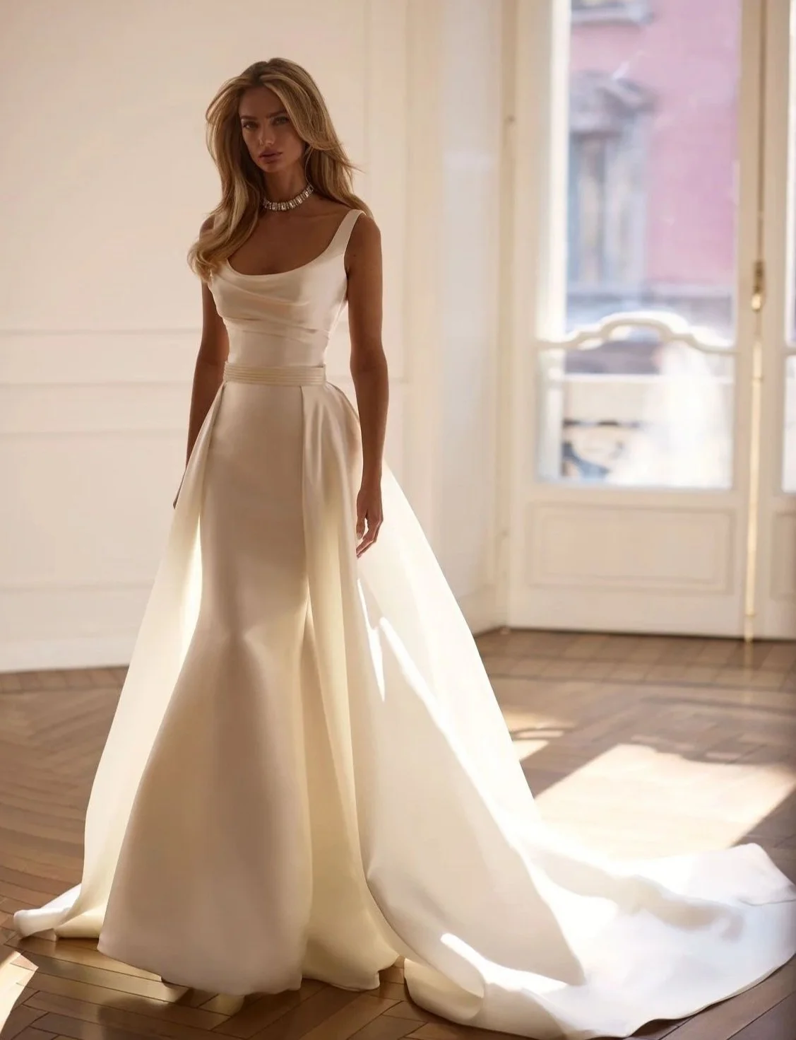 Elviana + Overskirt 10
