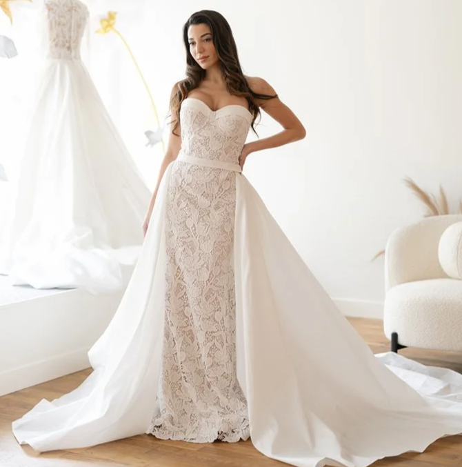 Liliana-Rosalie + Overskirt 12