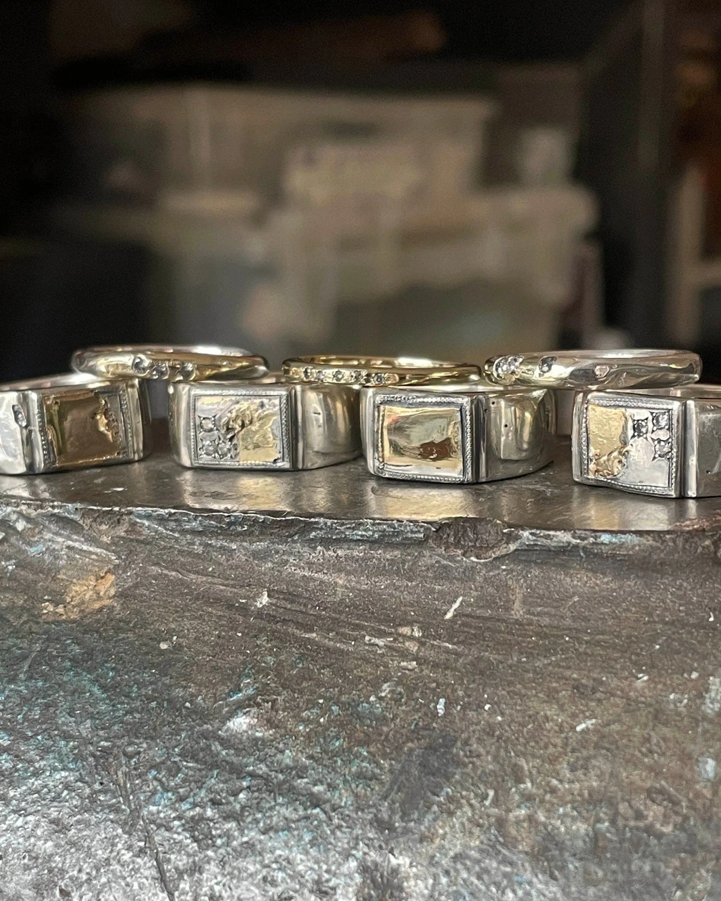 Holiday ordering is closed, but if you are in the US it is still an option to shop the collection at local retailers. Find a selection of these Madmen inspired gold and salt and pepper diamond signets and bands @atomicgardenoakland. 

In addition to 