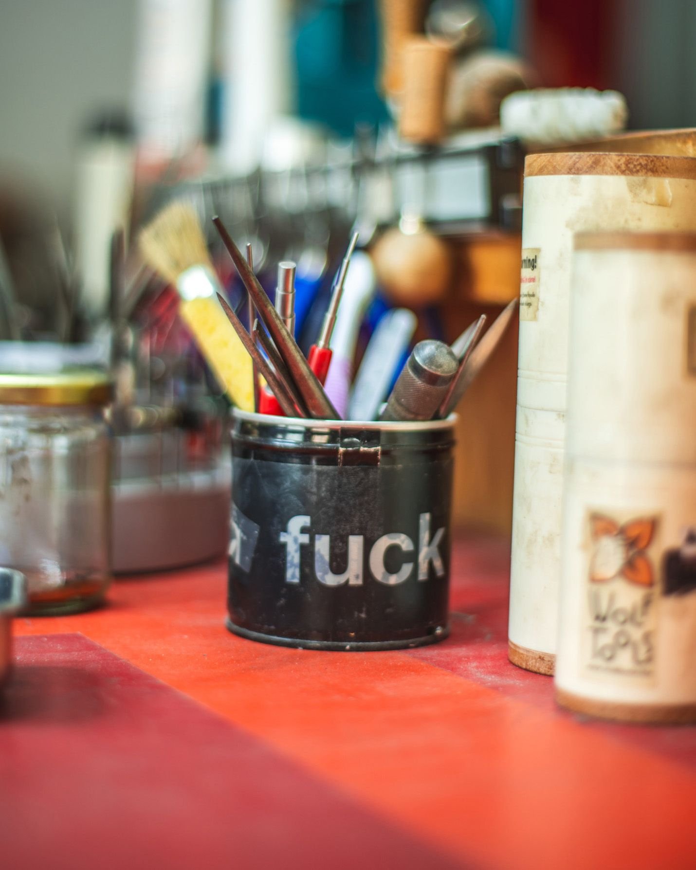 A few behind the scenes studio shots of the tools I use everyday...

All photos by the fantastic human known as @seanpauldenny 

1. What kind of can would you expect me to keep things in?
2. Fire is beautiful
3. Not all the burrs and cutting tools I 