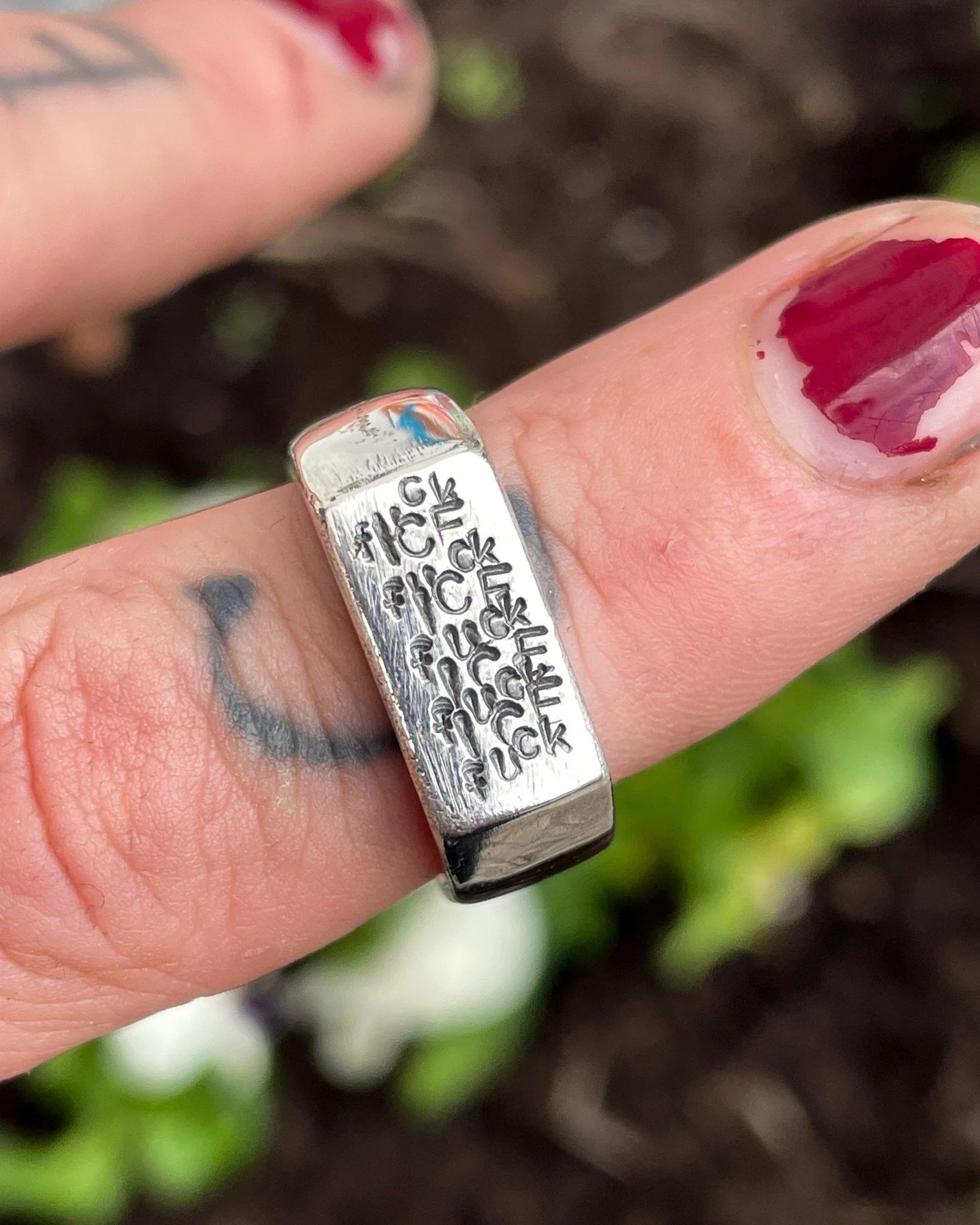 A recent custom send off to @msjezebeljones in Minneapolis. Always honored when my jewelry resonates and I am able to manifest anger and capture emotion in physical form. 

Thank you for the trust 🙏 

1. Finished ring
2. Testing stamps
3. Sketched o