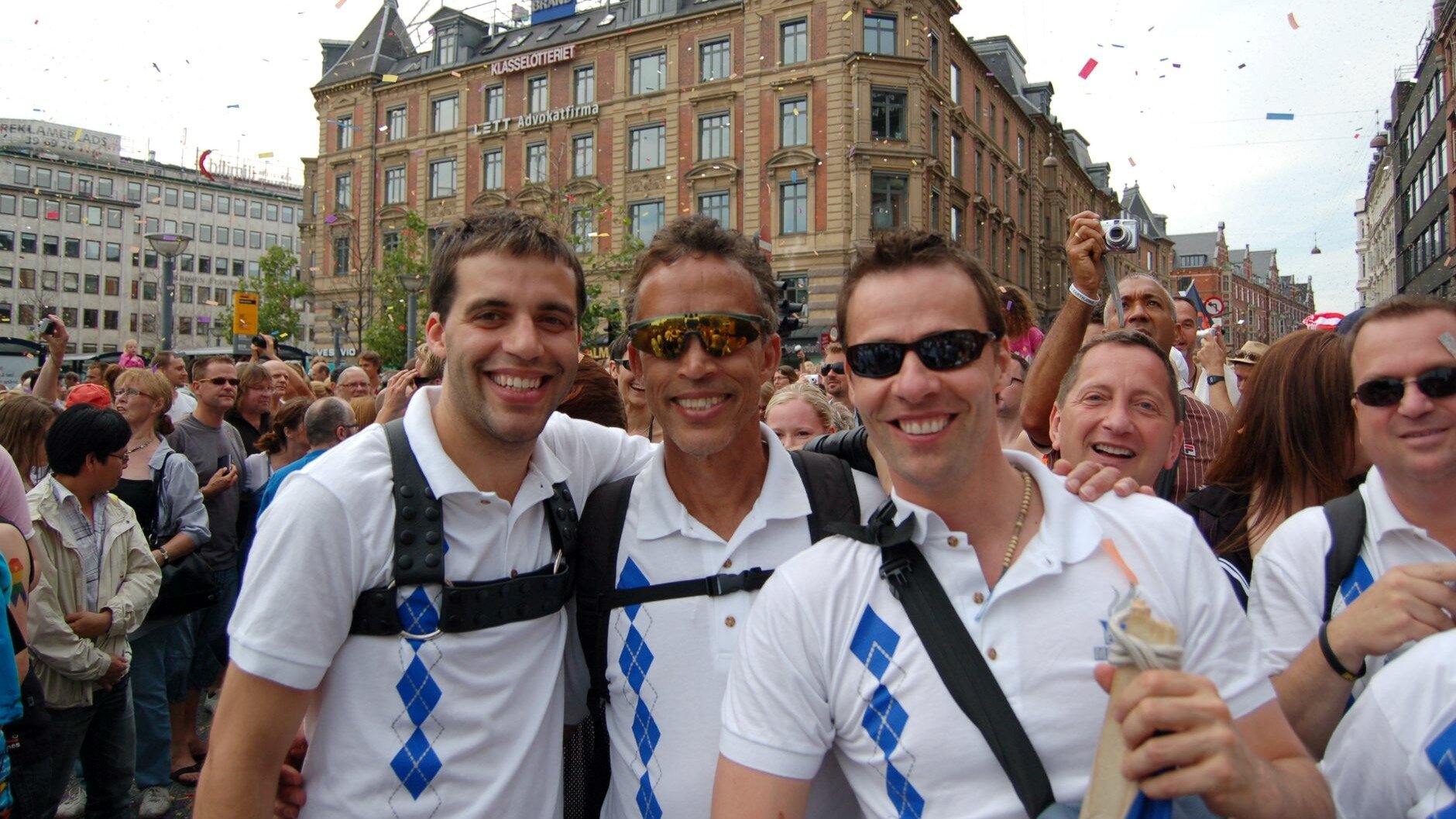 2009 - Outgames de Copenhague - Damian, Gérard et Guy au milieu de 6000 participants