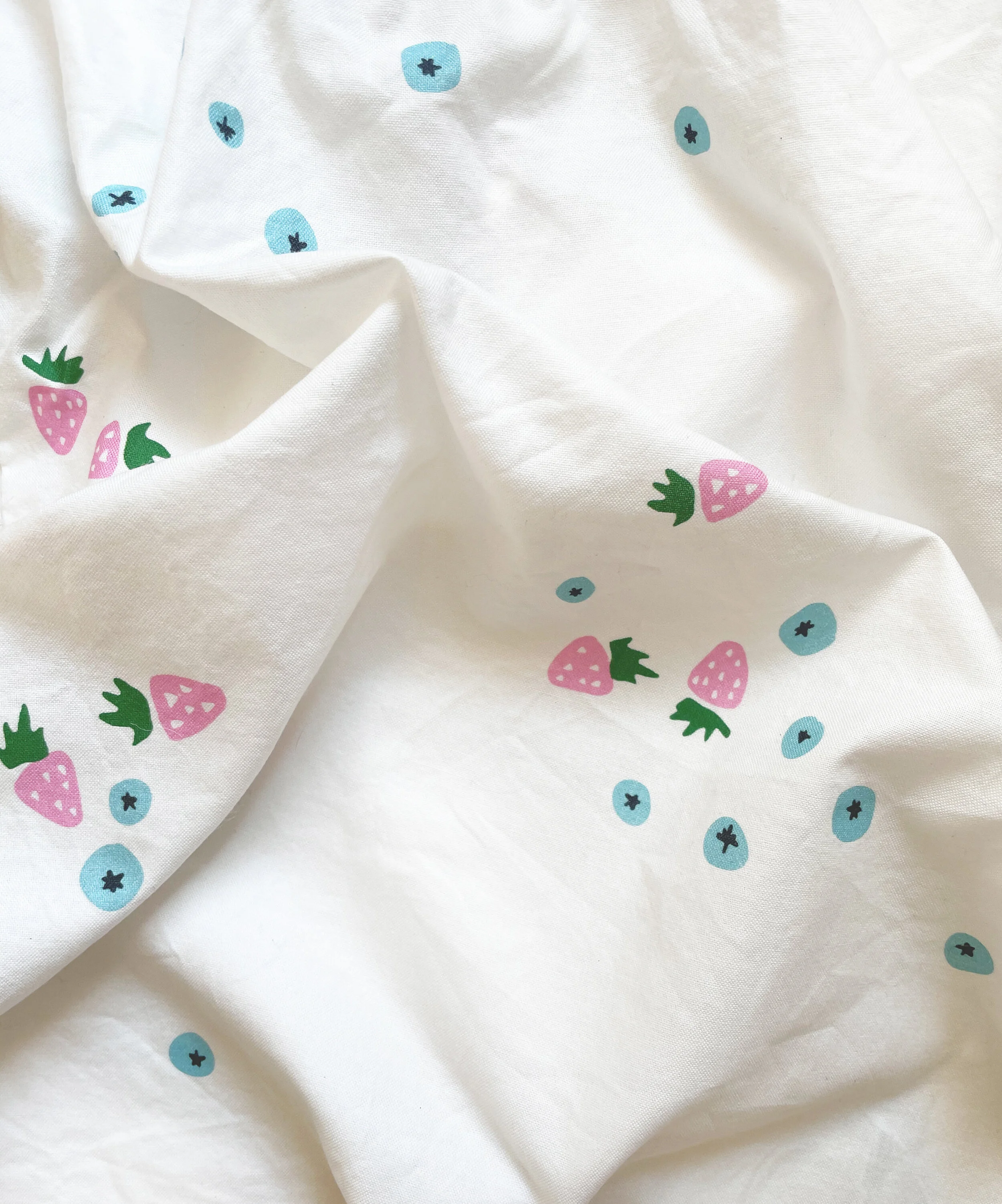 kellycolchin-lapaloma-wildberry copy.jpg