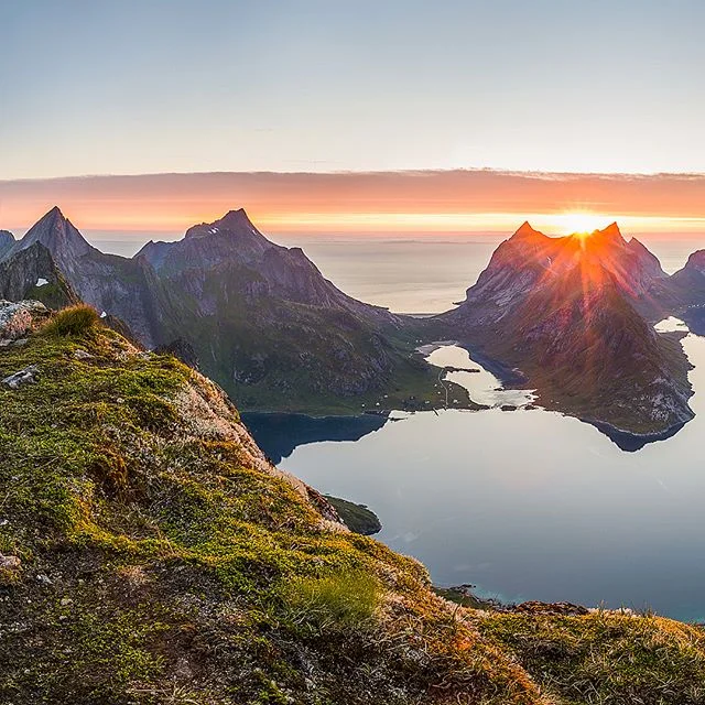 I recently just got back to Bergen from ticking off the top item on my #travel #bucketlist... Lofoten! We were incredibly lucky with the weather during the 10 days we spent tramping (Kiwi 🇳🇿 term for multi-day hiking) and camping around this epic part of the world ⛰😦👌 So many landscapes and panoramas to process and stitch like this one from Top 730 just past the infamous #Reinebringen. Watch this space and make sure to swipe ➡️ @NikonNZ @LeeFilters @visitnorway @mittnordnorge
📷 #Nikon #D810 17-35mm f/2.8 at 17mm, f/11, 0.5s, ISO 31