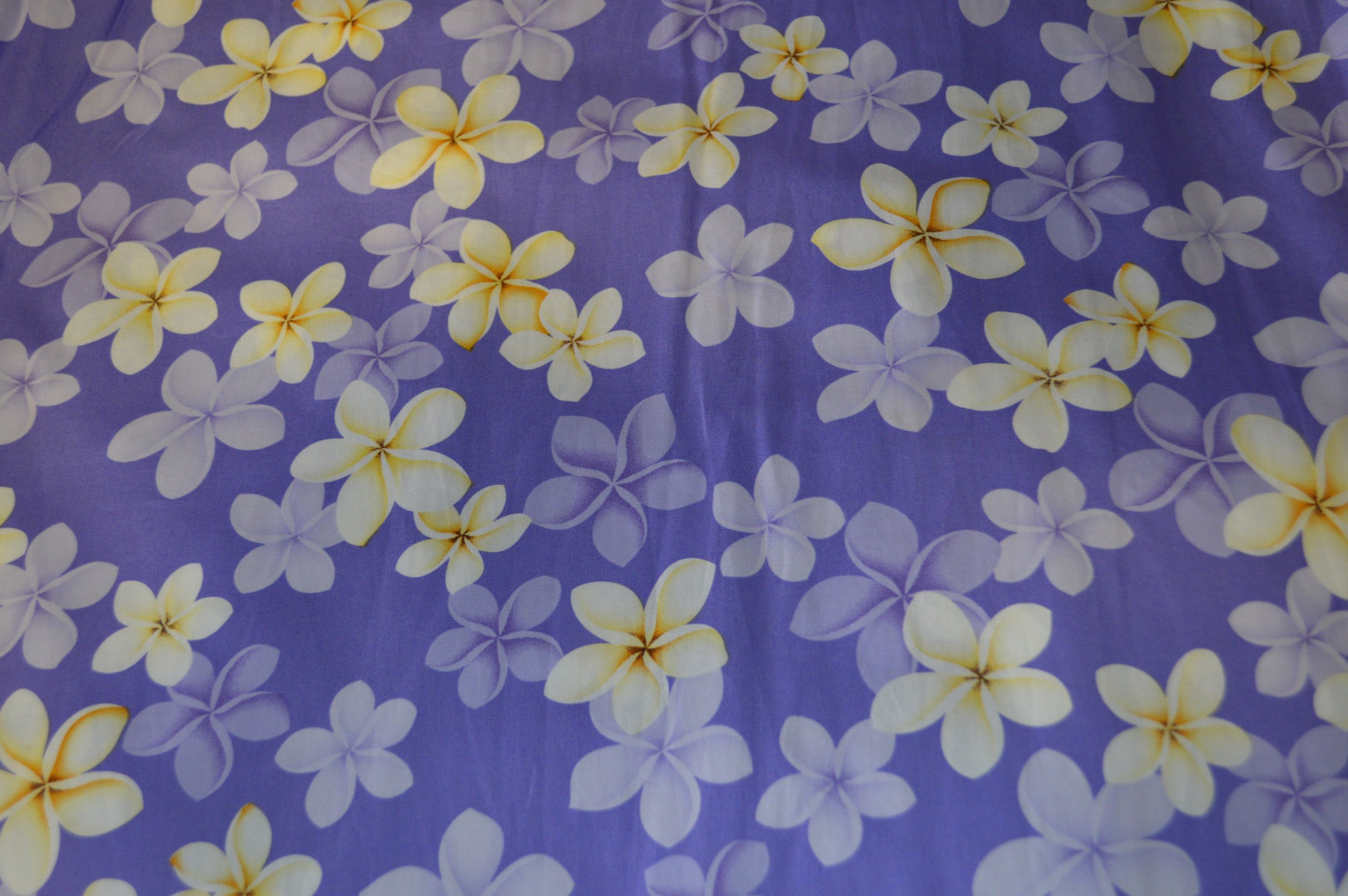 Hawaiian Plumeria Print Fabric - 417