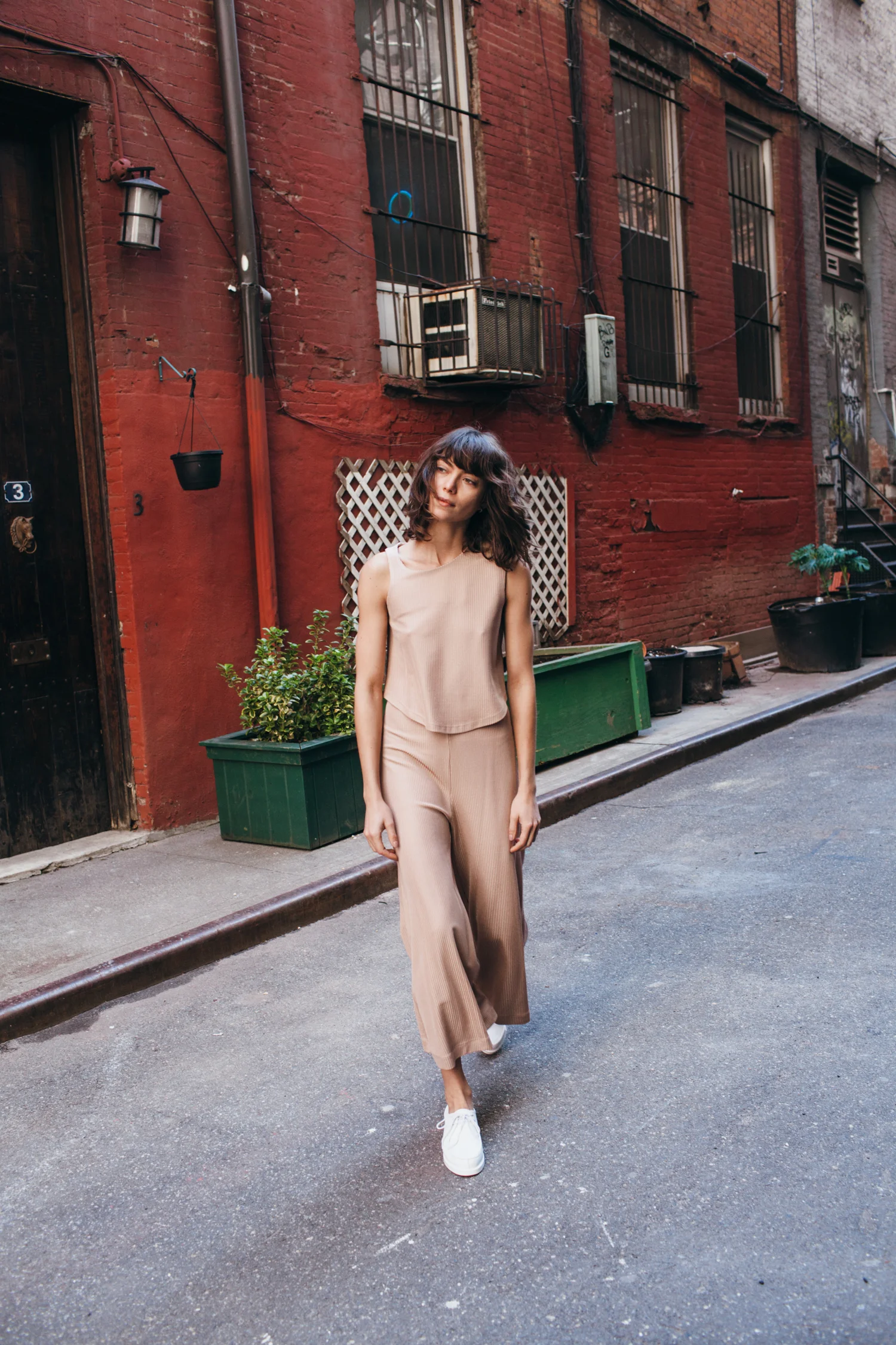 amber_mahoney_rachel_comey_ali_breslin_spring_summer_2016_025.jpg