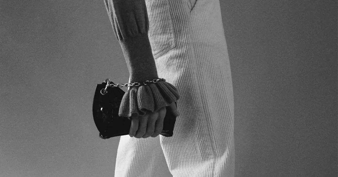 24_bw.jpg