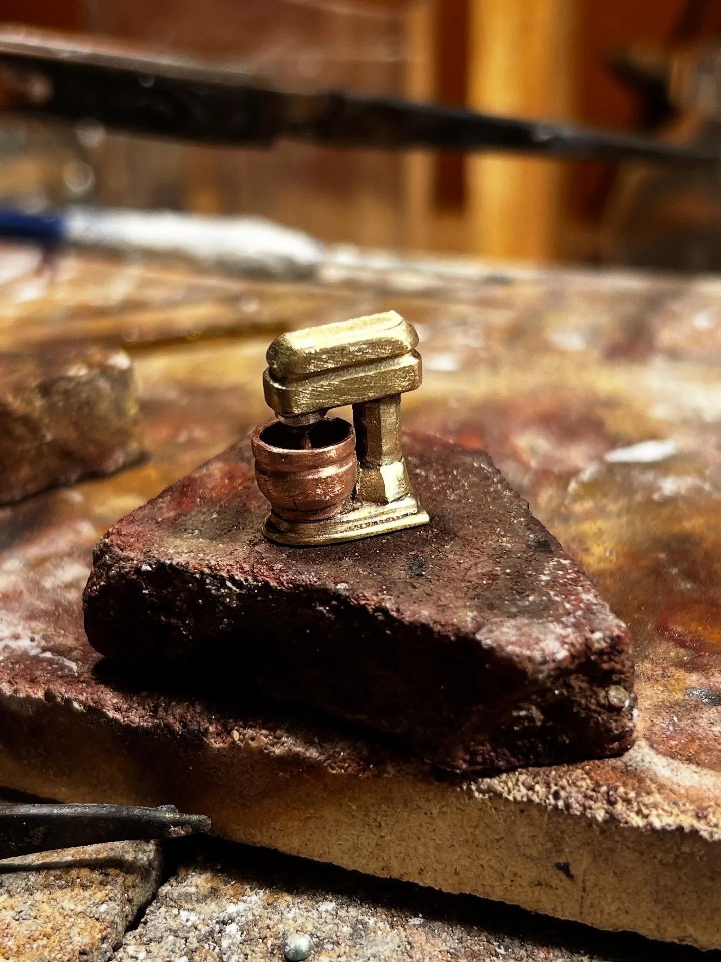 Fabricated a stand mixer.

Time to go finish off the pecan, pumpkin, and apple pie that&rsquo;s in the fridge!