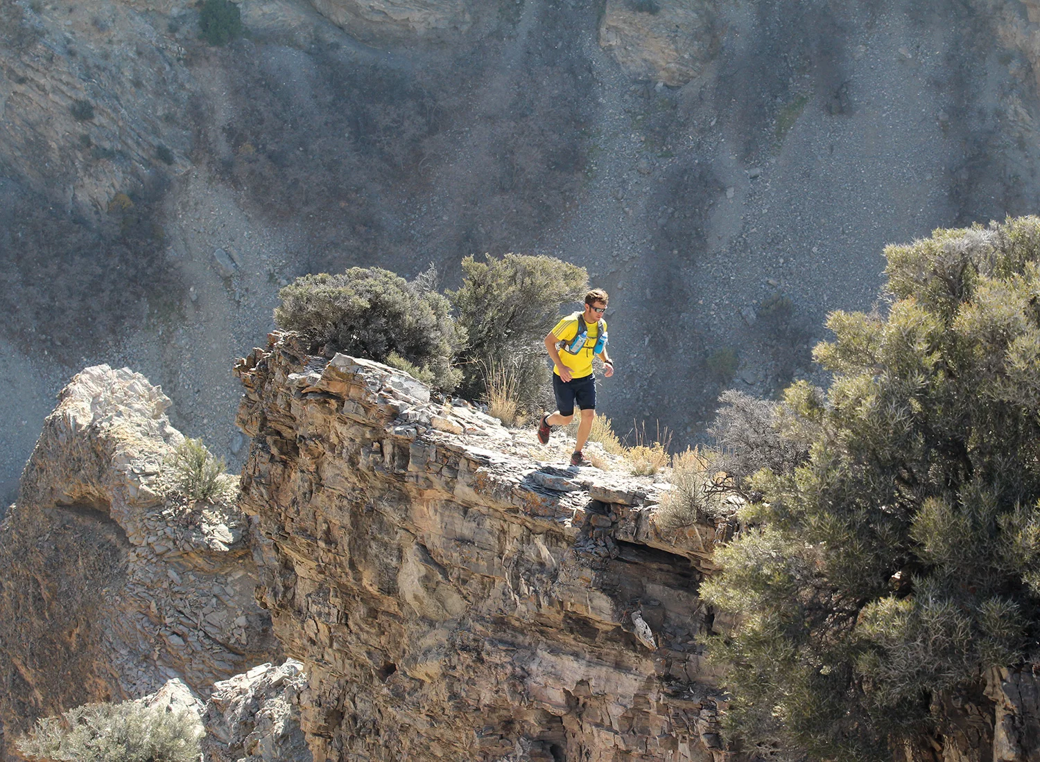 cliff-running-trail-running-pictures.jpg
