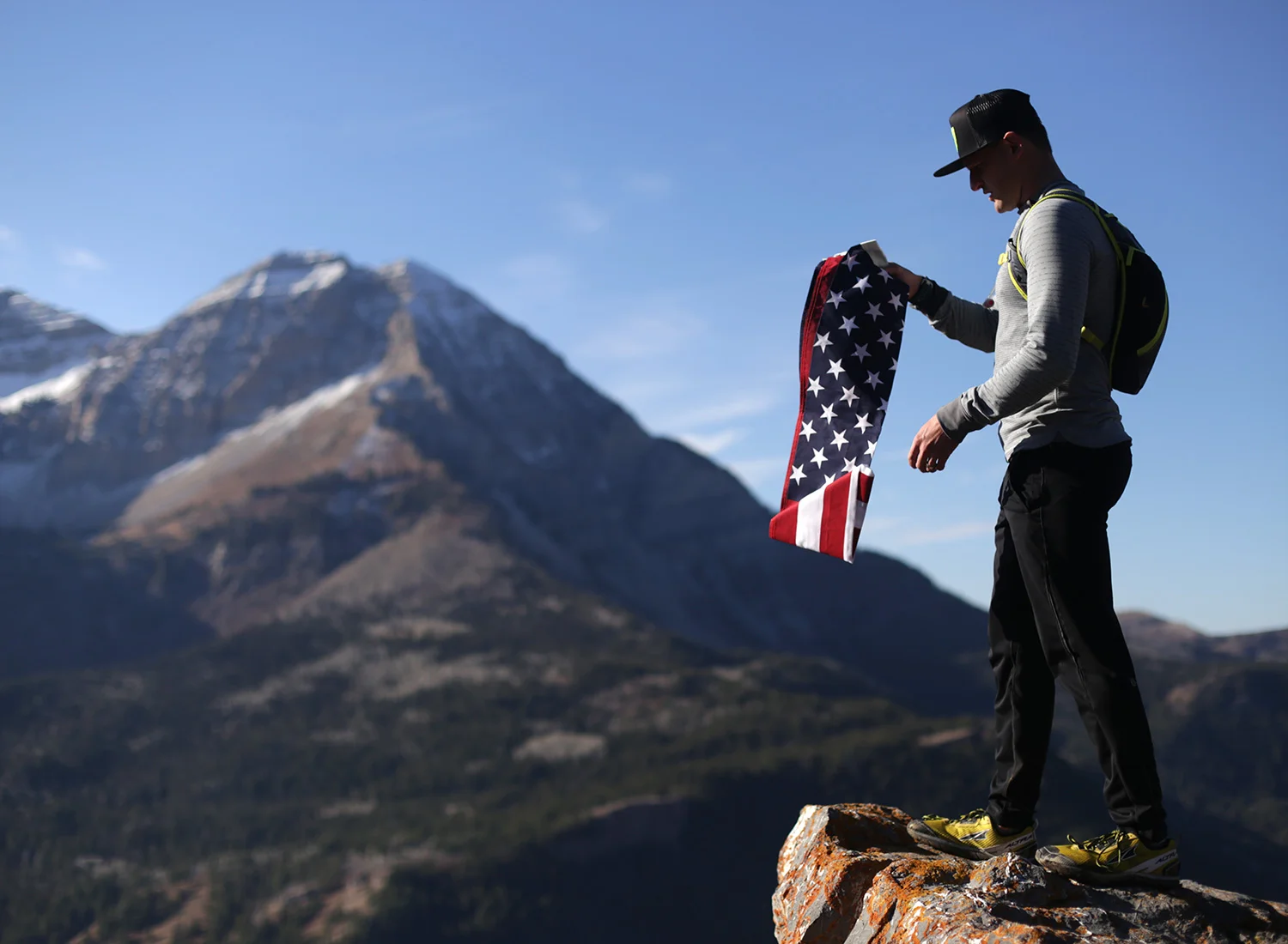 burke-alder-rolling-the-american-flag-pictures.jpg