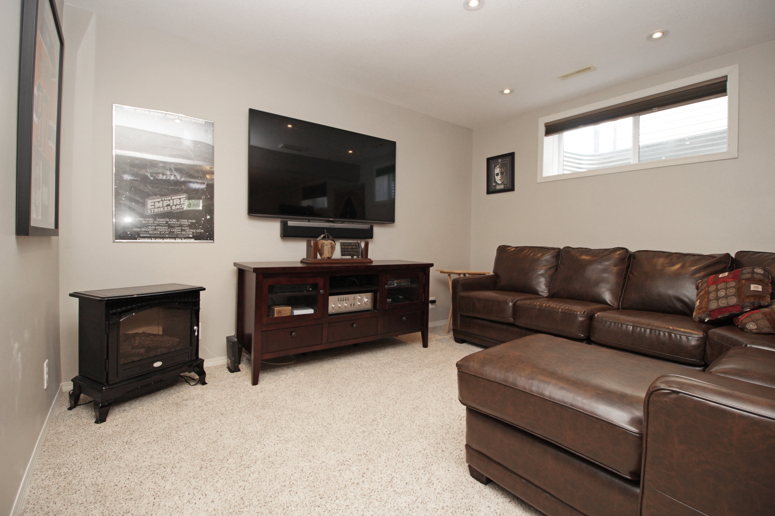 Family Room.jpg