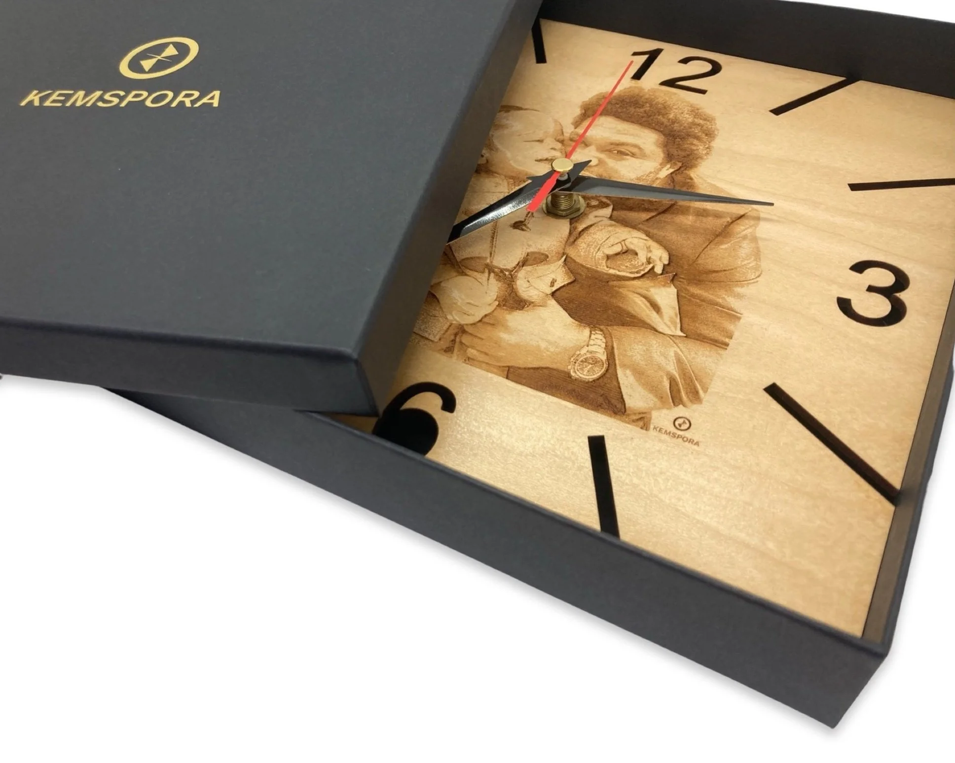 Kemspora-Custom-Art-Laser-Engraved-Square-Clock-010.jpg