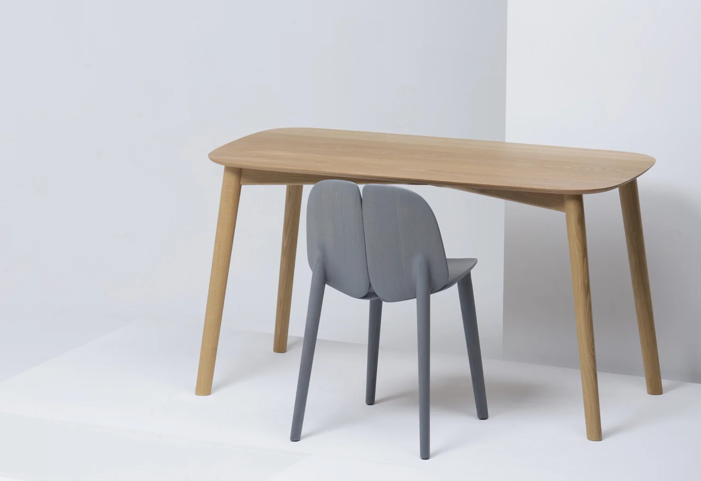 Mattiazzi_Osso_Table_RonanErwanBouroullec_1.jpg
