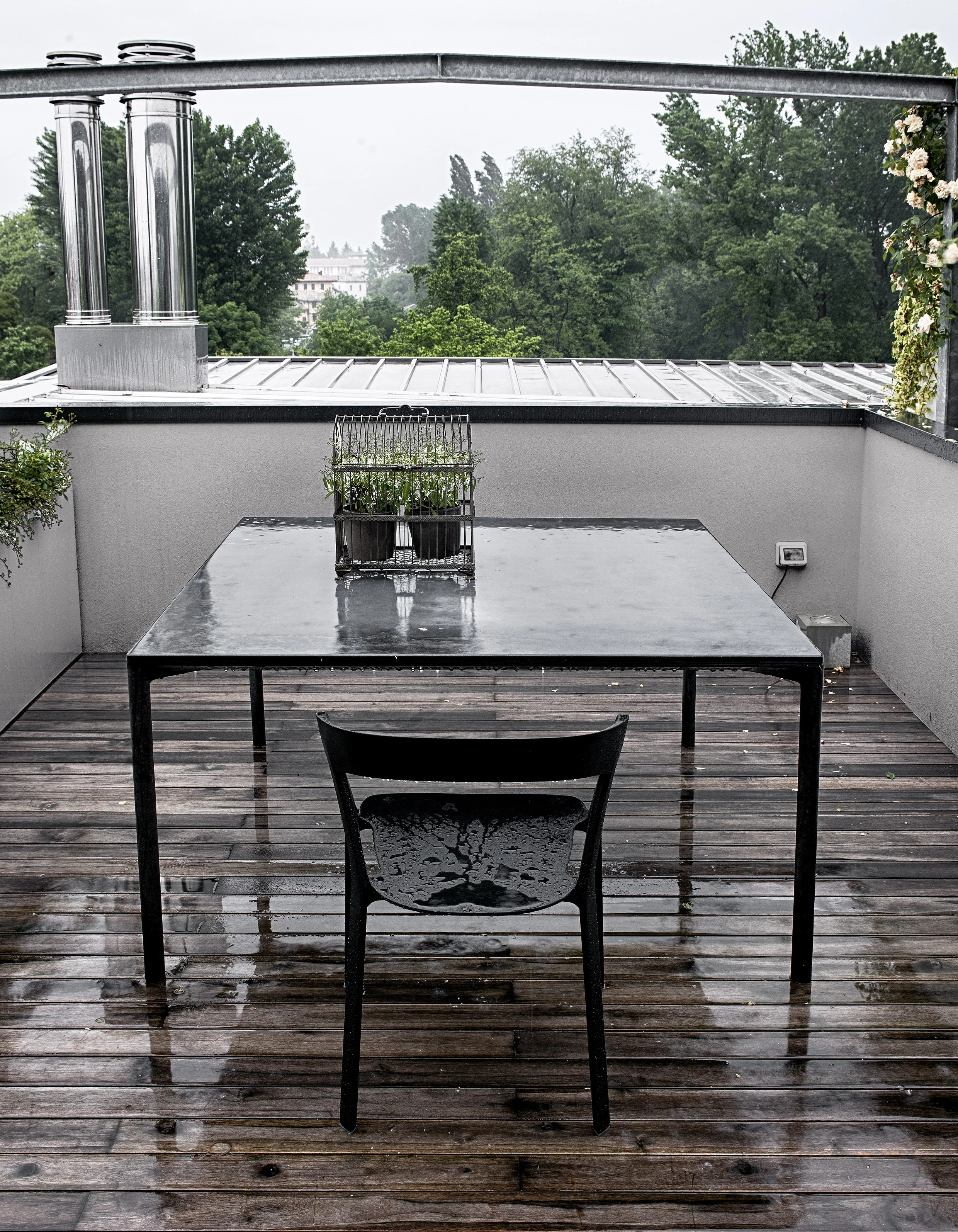 ▲Boiacca Table