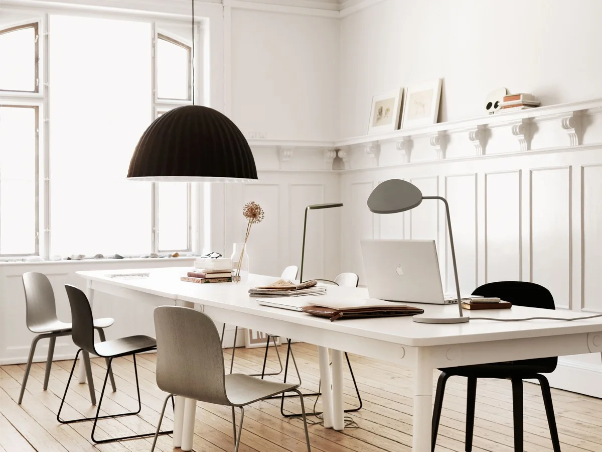 Muuto-Under-The-Bell-Suspension-Light-Lifestyle-.jpg