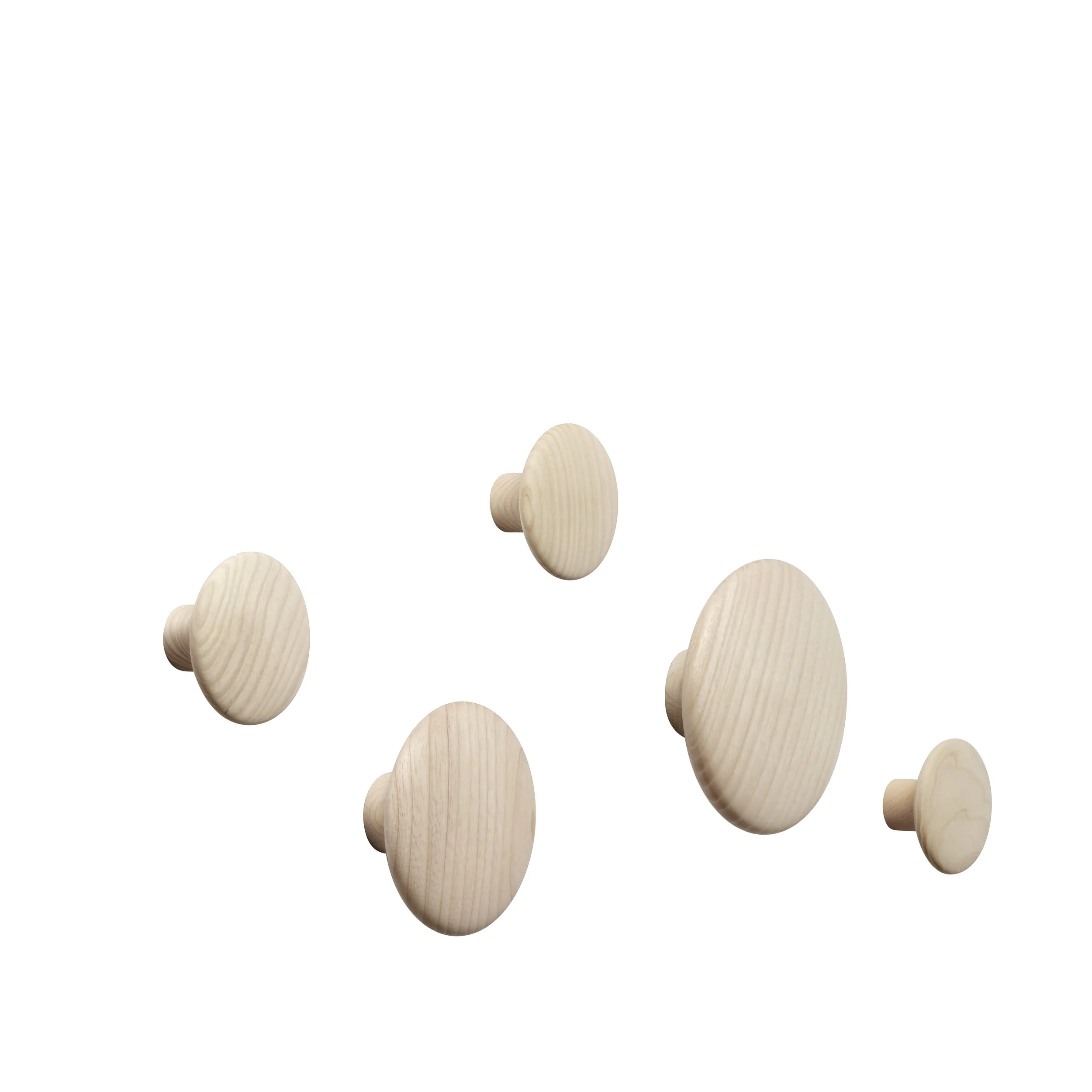 Muuto-The-Dots-coat-hanger-set-of-5-oak-5500x5500px.jpg