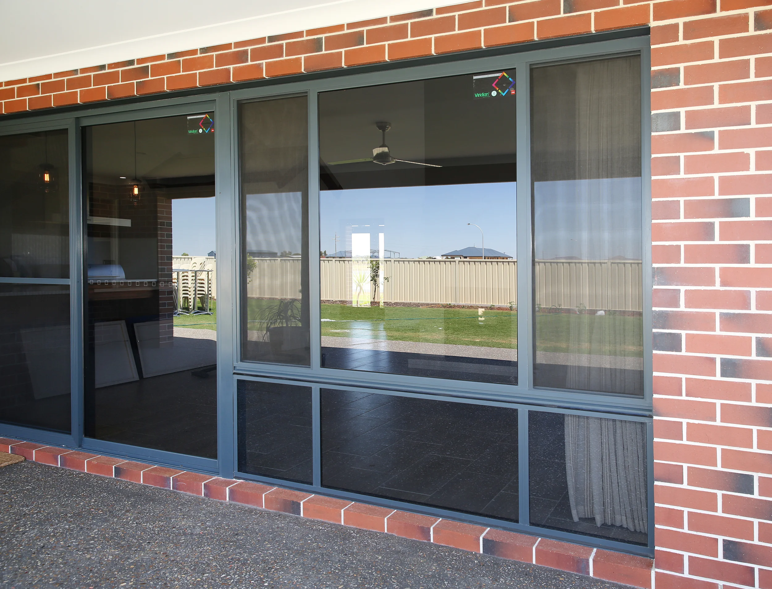 Sliding window brick
