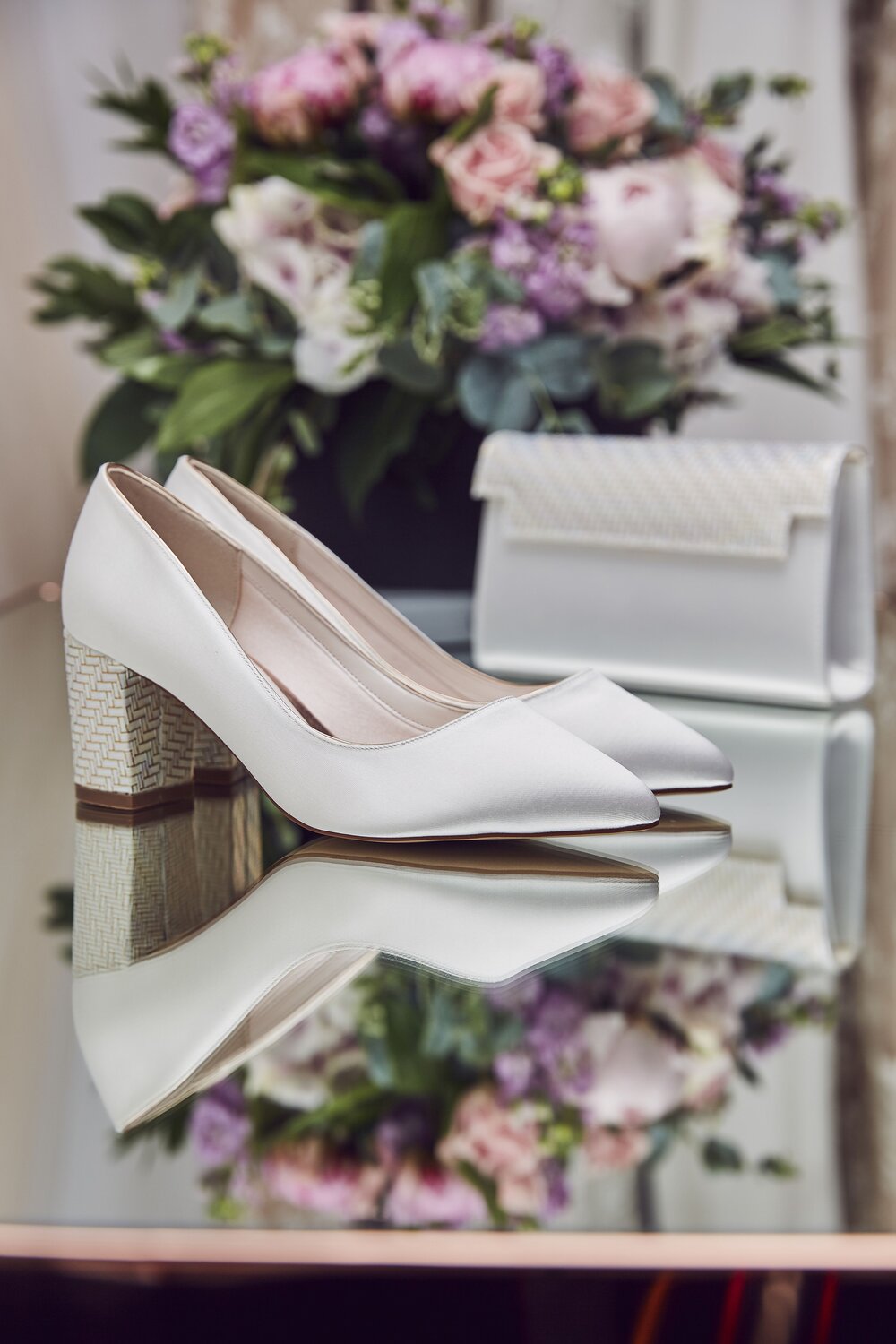 Wedding/Dyeable Shoes — Bow Fashion Accessories