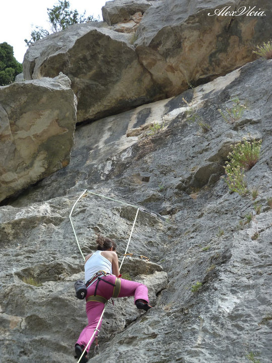 Ana finiquitando T'haschalao