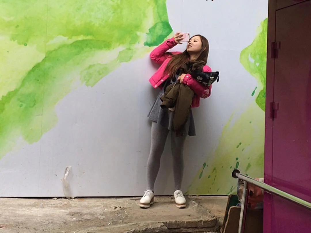 #hk #hkig #streetphotography #street #streetstyle #composition#hongkongers #everyday #everydayasia #everydayhongkong #hongkong #islanders_hk #lensonstreets #moment #FotoMobile#mobiography#deathb4digital#streetphotographymagazine#streetsgrammer