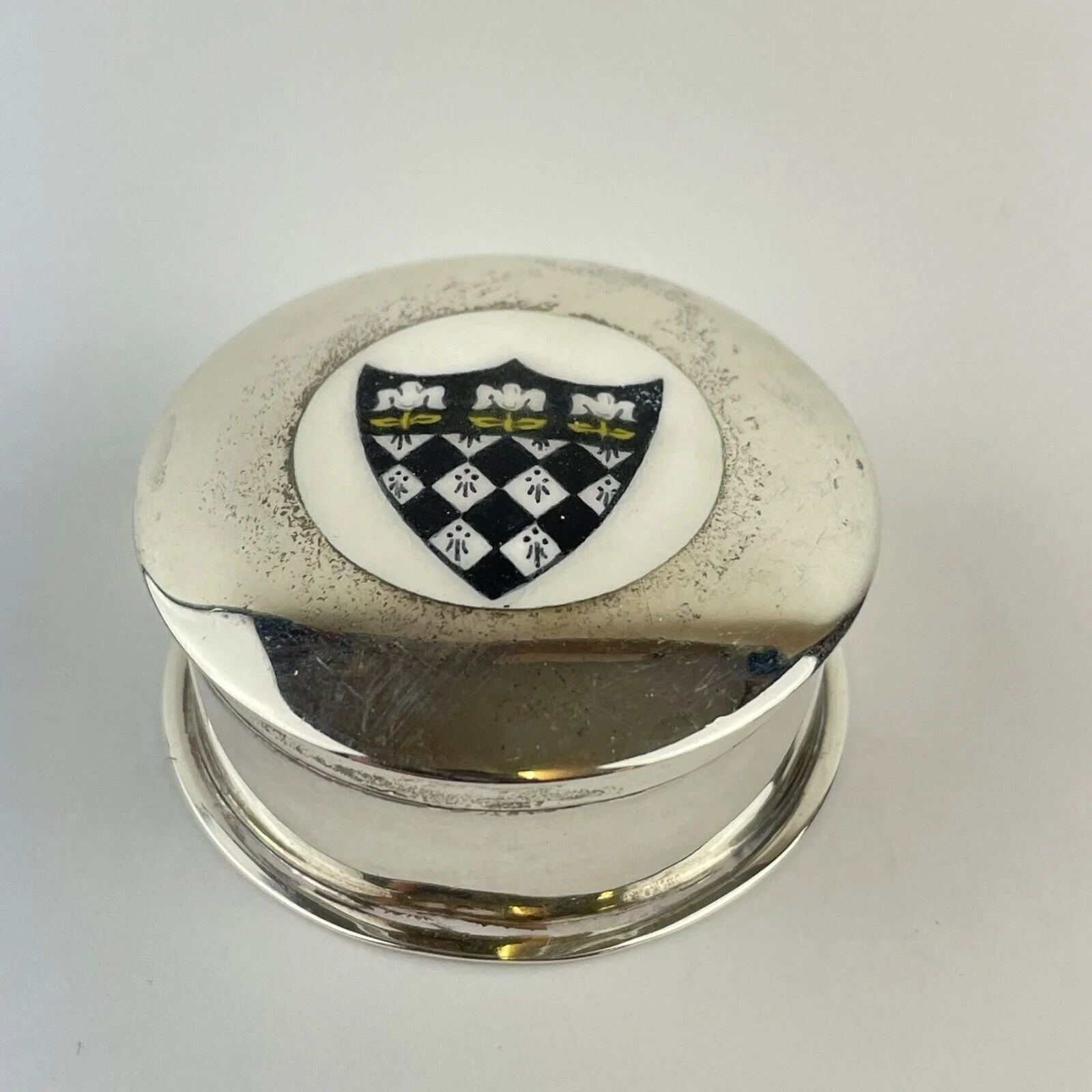 Antique Solid Silver Enamel Pill Box Armorial John William Barrett 1920 3.8cm