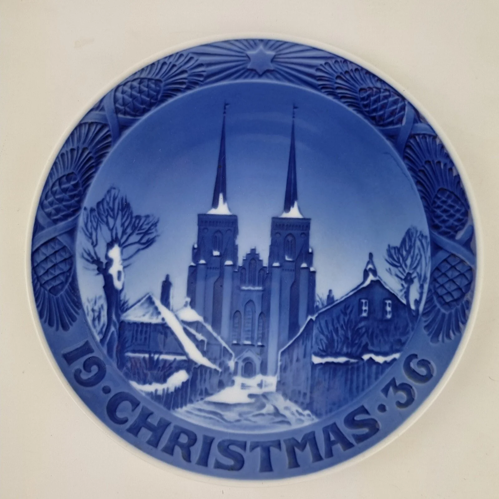 Vintage Royal Copenhagen 1936 Christmas Plate 18.2cm