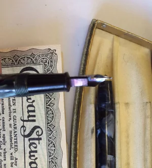 Stylo Plume Conway Stewart 388 - Plume En Or 14 Carats - Occasion