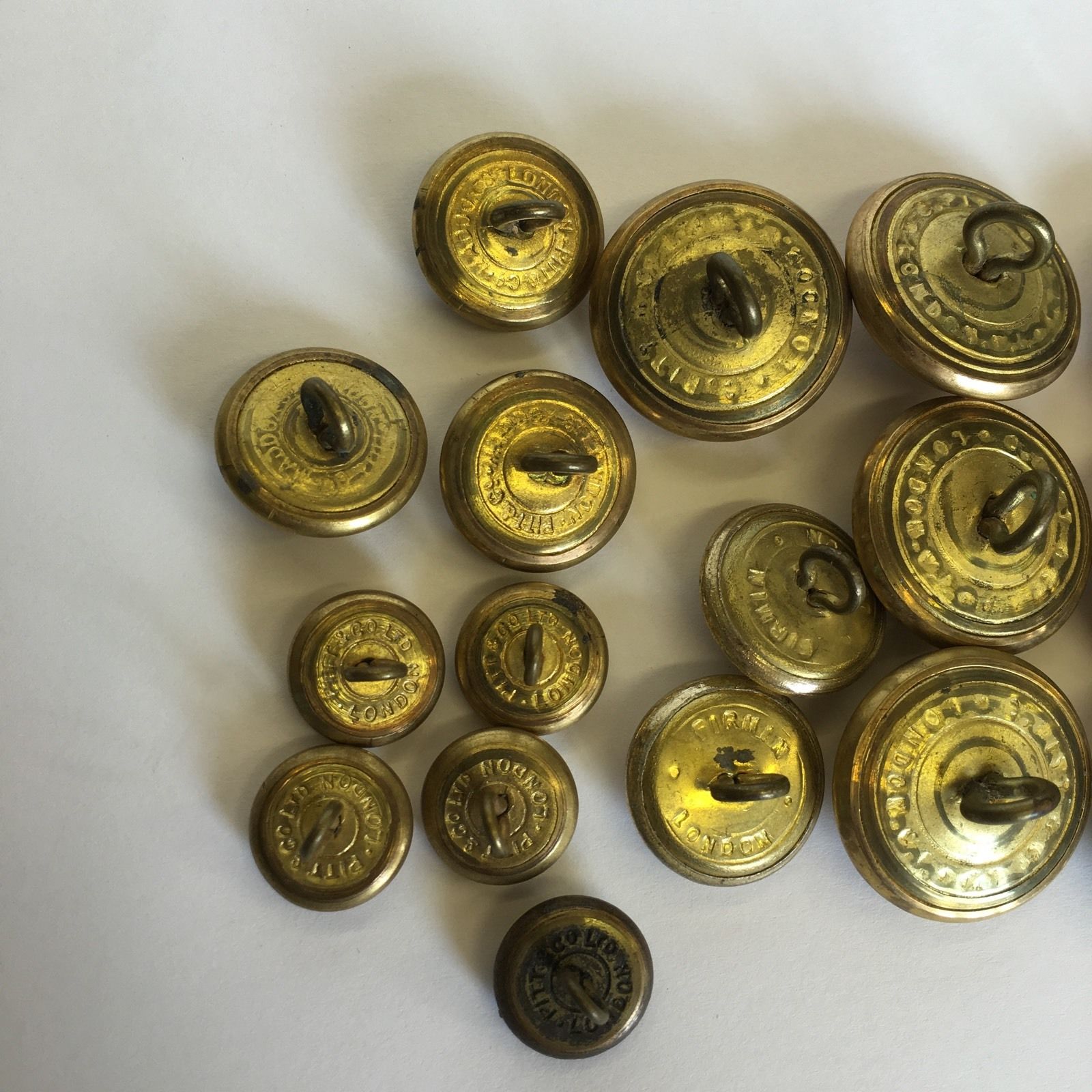 Collection Of Hertfordshire Regiment Buttons & Cap Badge Officers ...