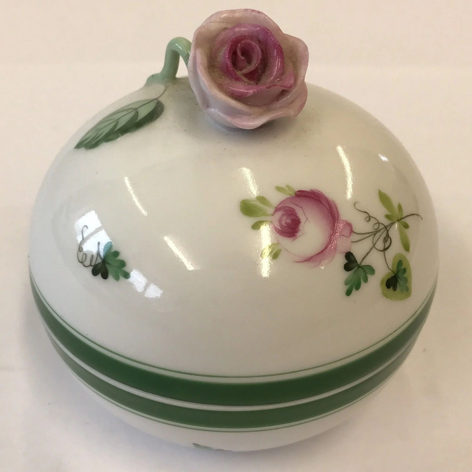 Vintage Herend Porcelain Lidded Dish Bowl & Cover Floral Diameter 7.5cm