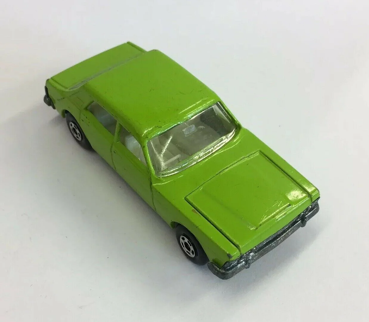 返品送料無料】 MATCHBOX 1970 Superfast FORD ZODIAC ライム asakusa