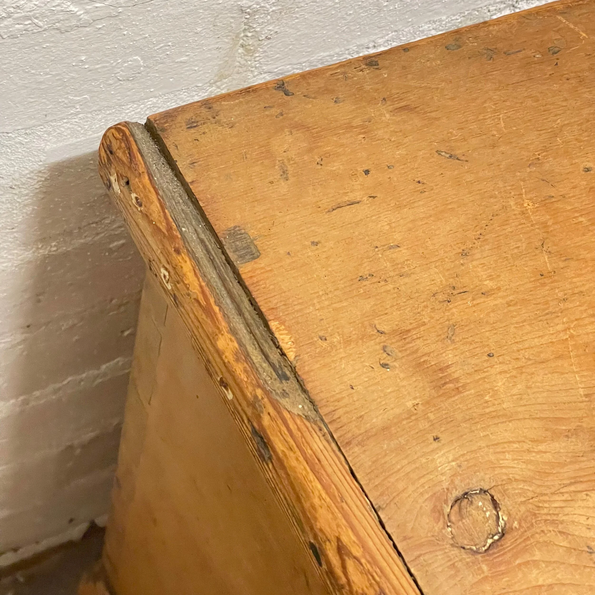 C7CA404E-1264-443D-A918-261C244580EE