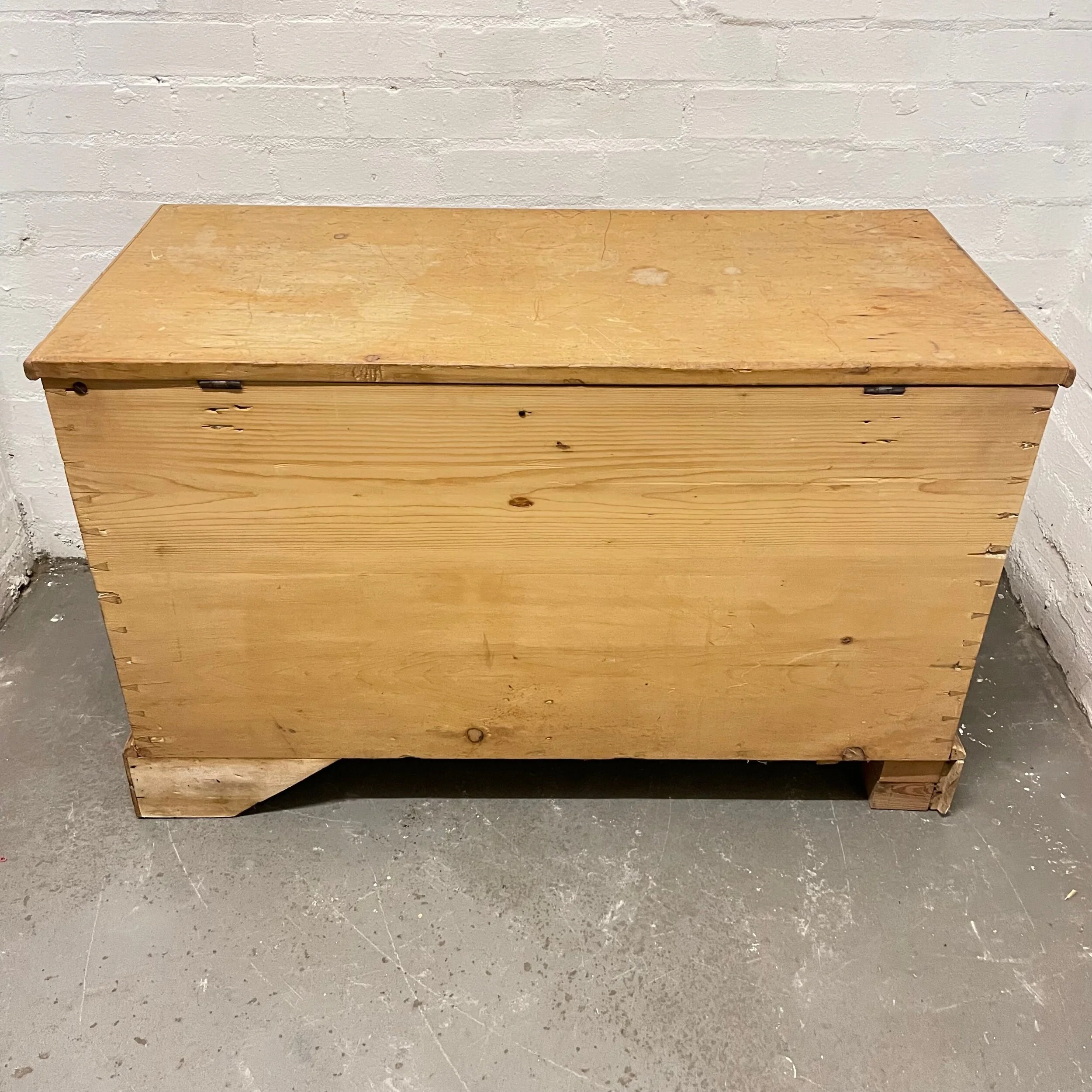 75B4074B-EFBF-4DA7-AE90-E5379AC31613