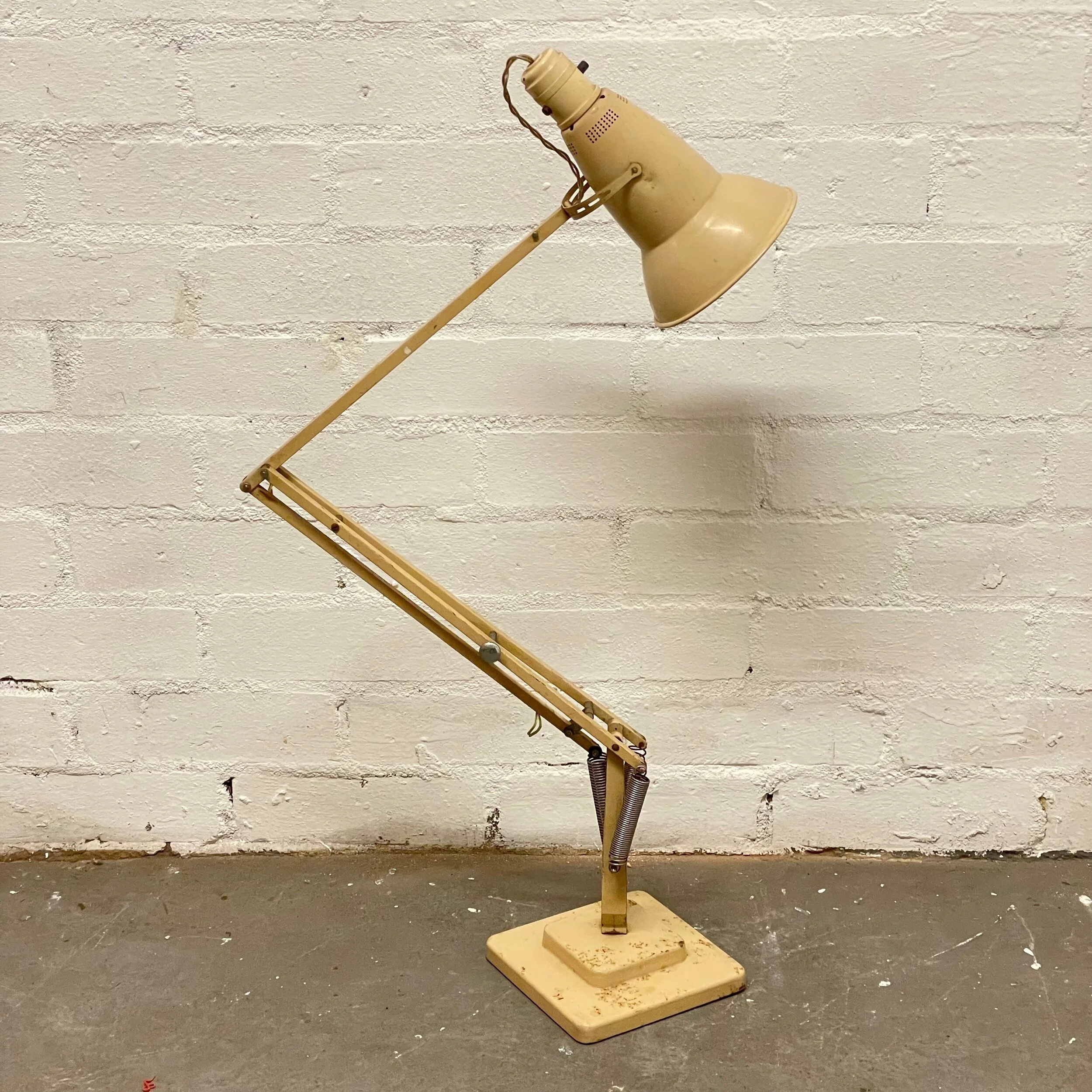 5E5A2DCC-B96A-4E36-B8B3-6B91CF40A784