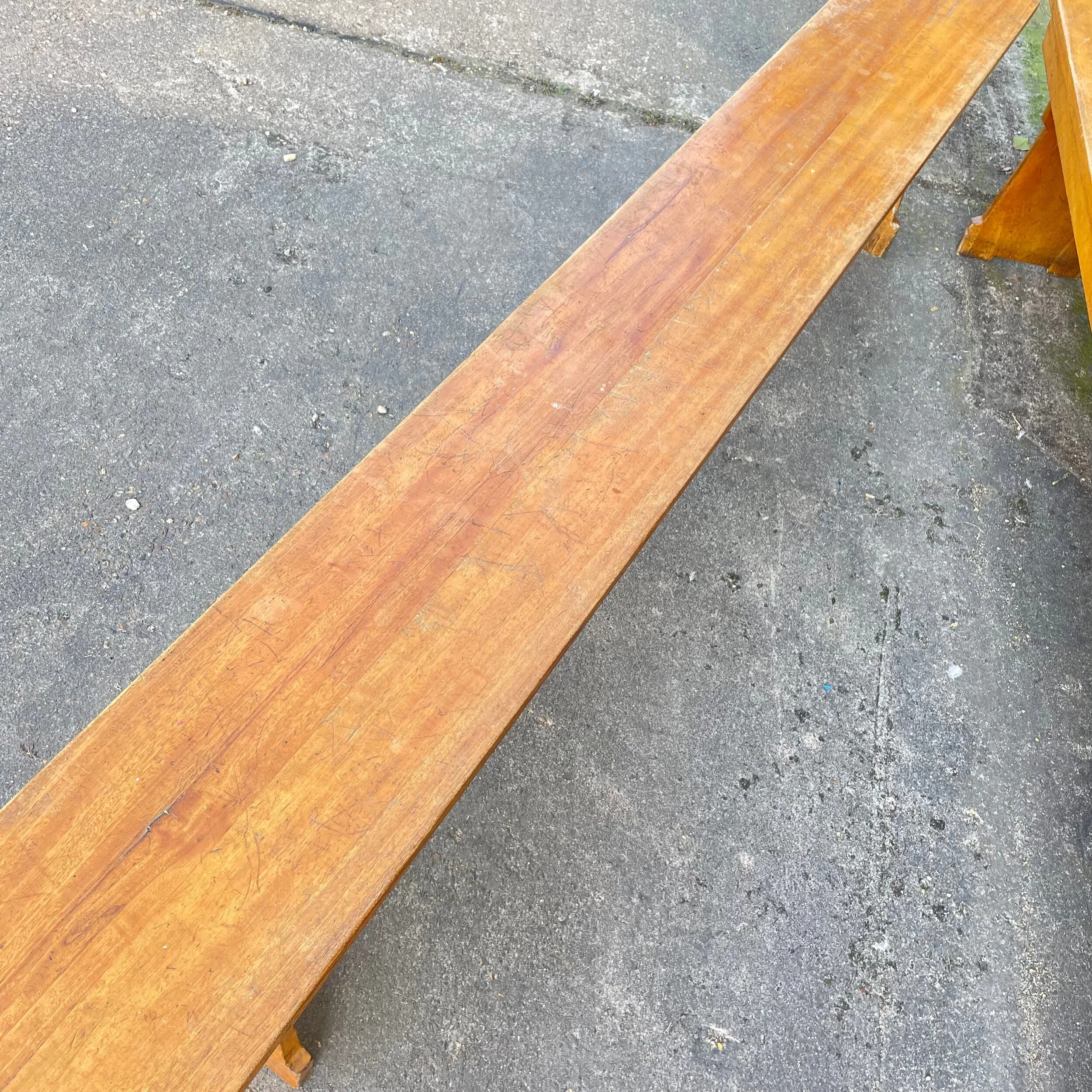 4AF7E9F0-56A4-4521-8510-9A717574212A