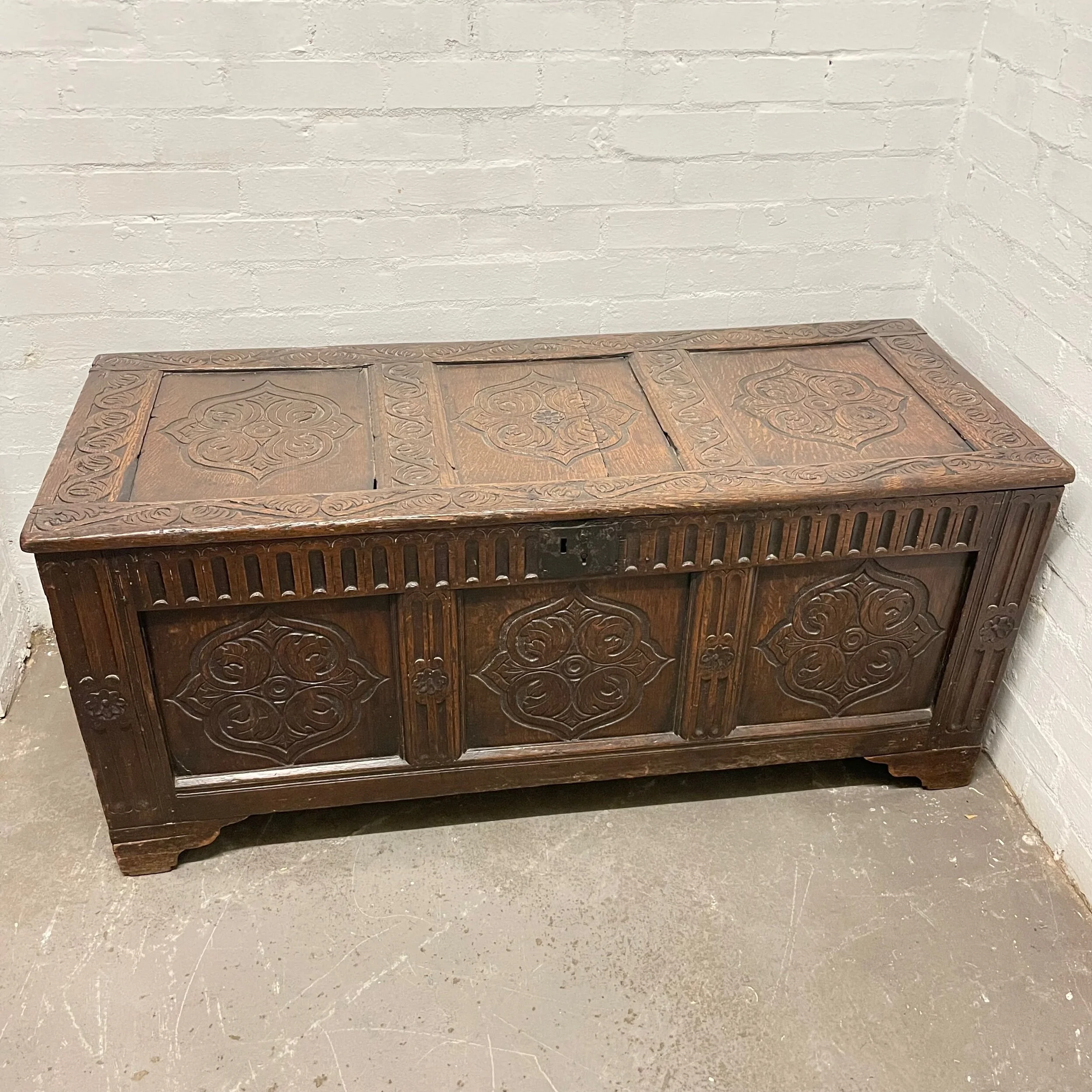 C37B75CF-CE98-4019-8AFB-385D2F67B604