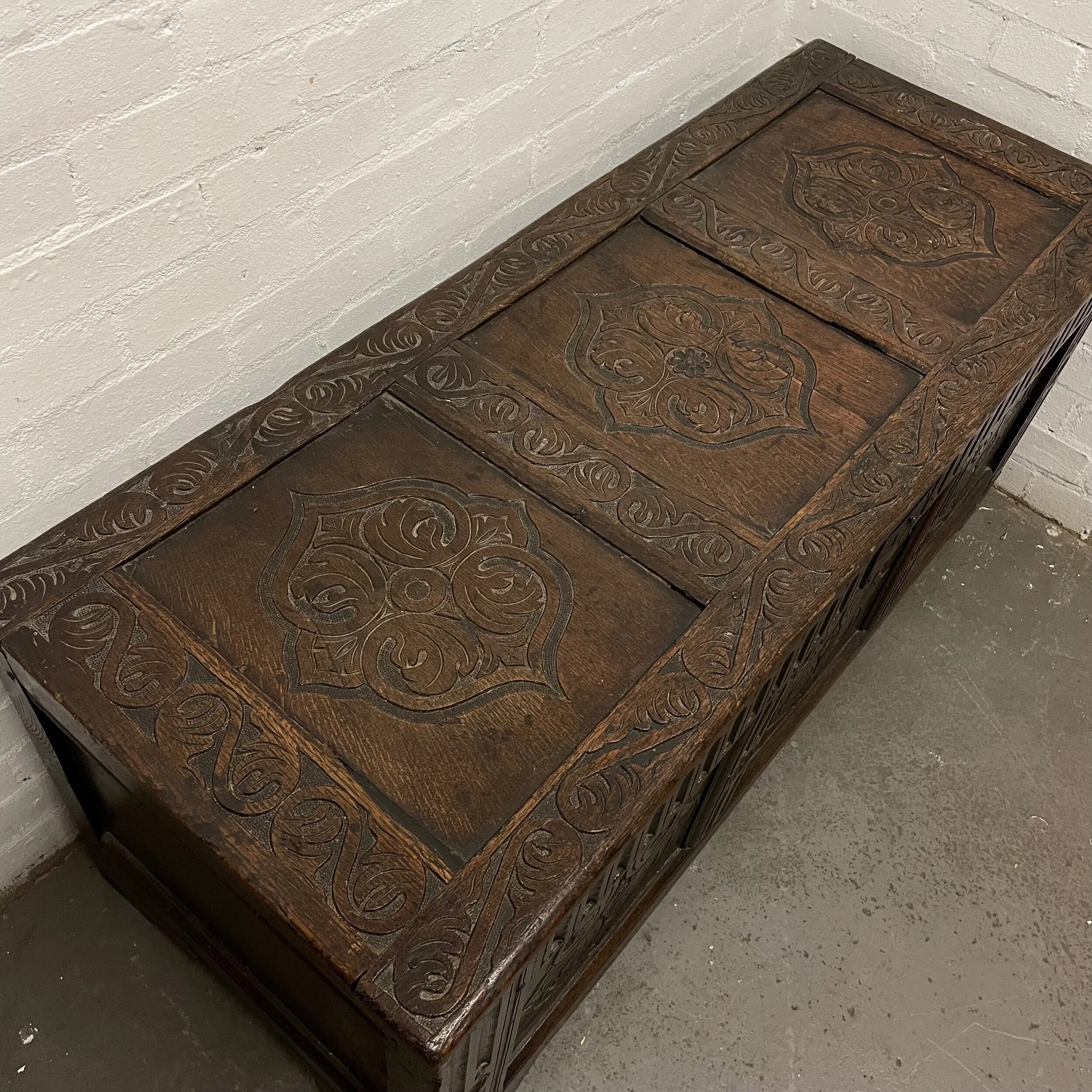 9EF367F8-FC8E-450C-ABA0-70C50DC2D063