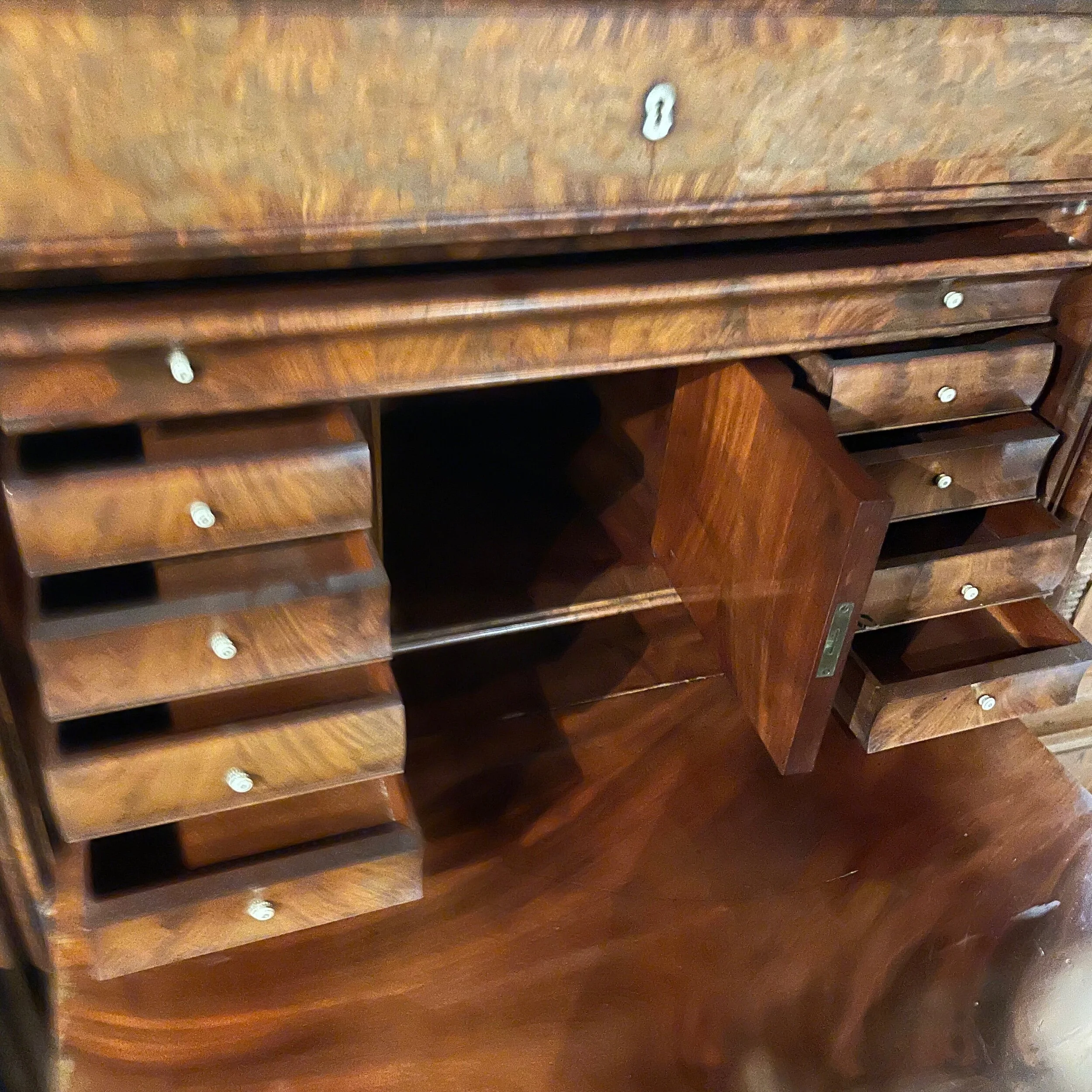 1884B05B-4C2C-4894-9045-B2E1B2E7904D