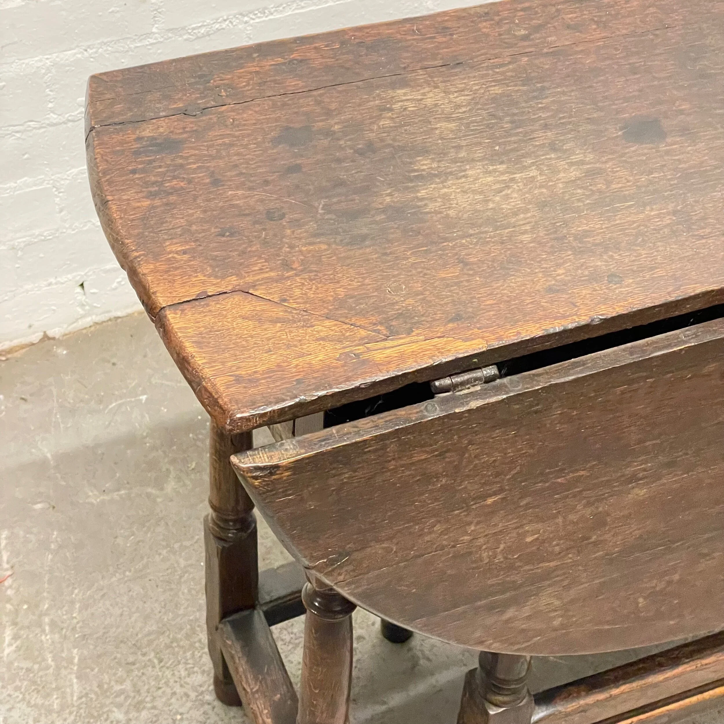 4A00AFDD-ABF3-4B76-8501-02BBE7A0C120