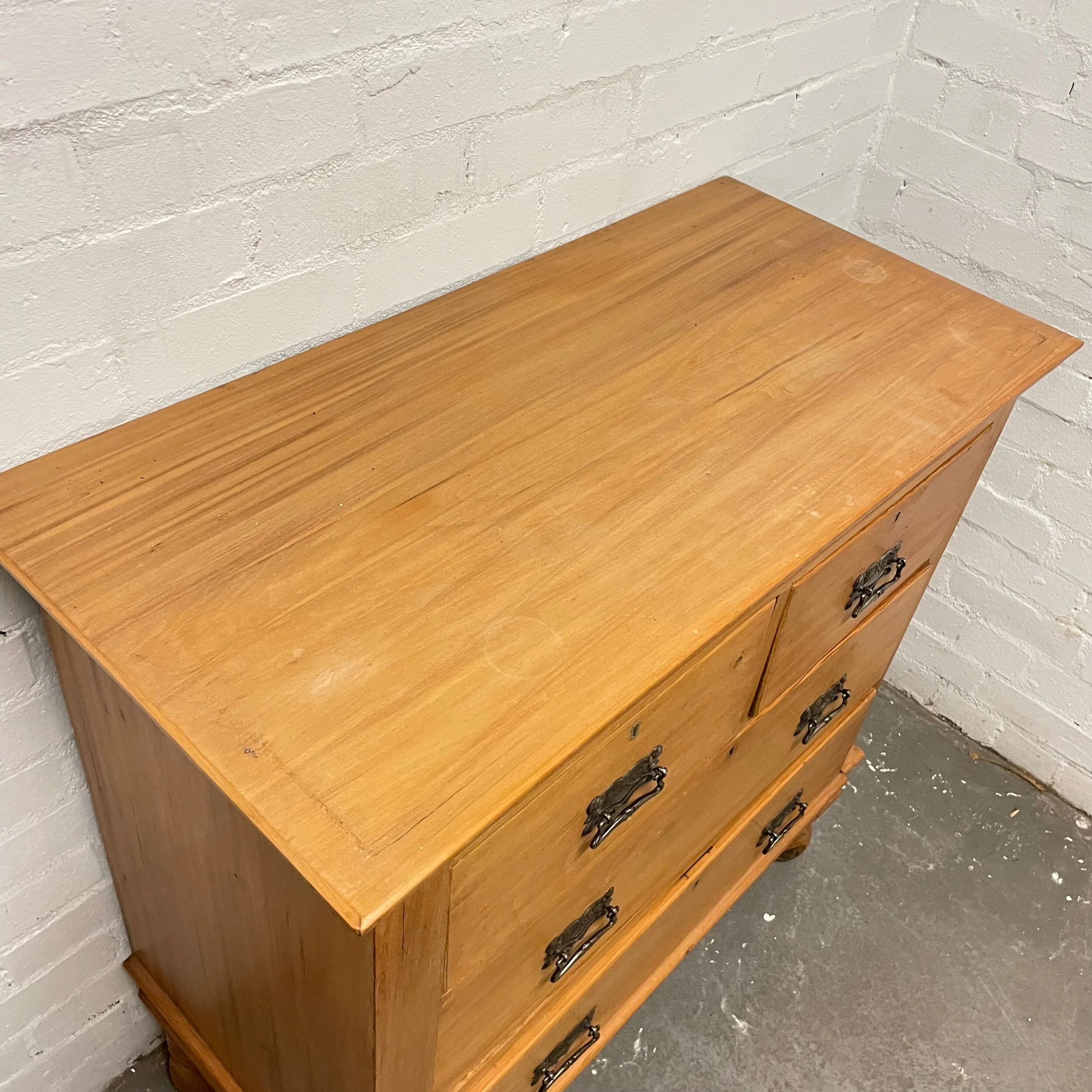 77C13F6A-3DCC-42CE-A1E3-AC2C3F0A7DE7